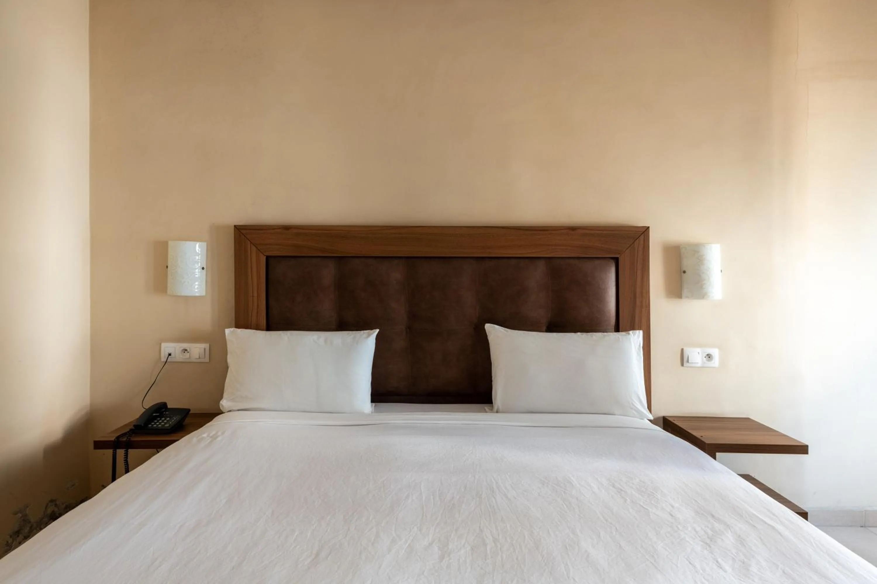 Bed in Hotel Etoile Du Nord