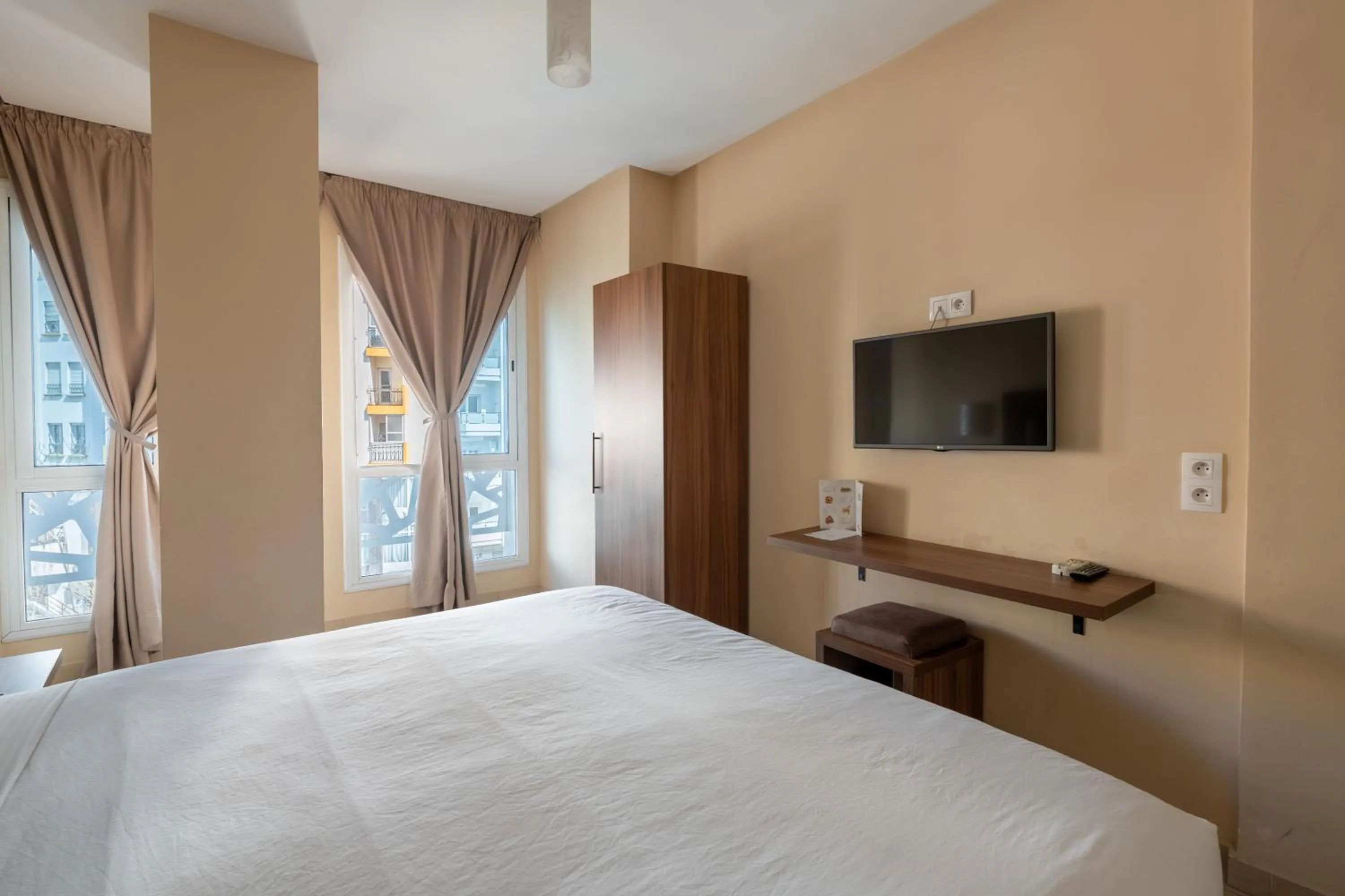 Bed in Hotel Etoile Du Nord