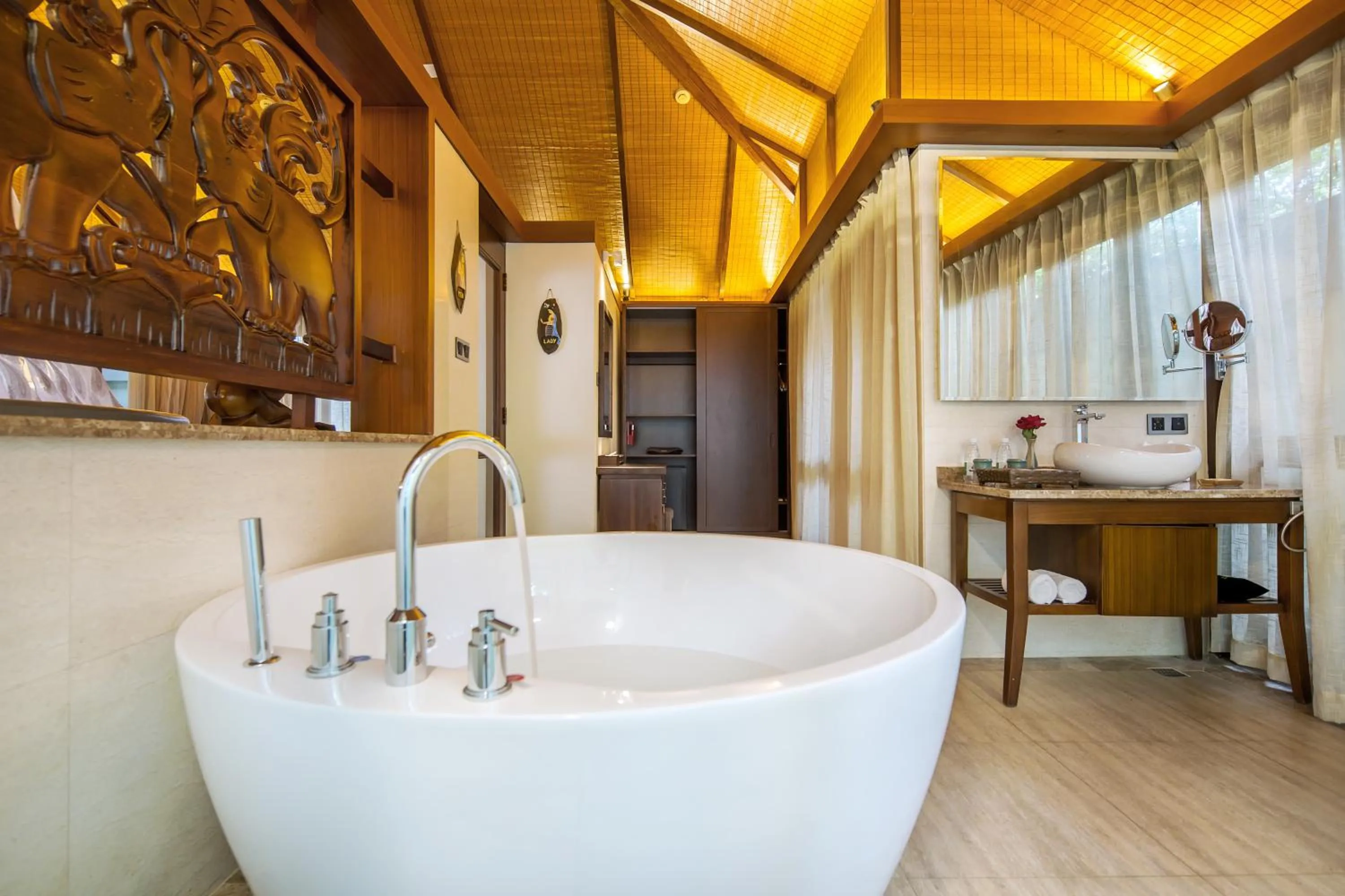 Bathroom in Sanya Yalong Bay Villas & Spa
