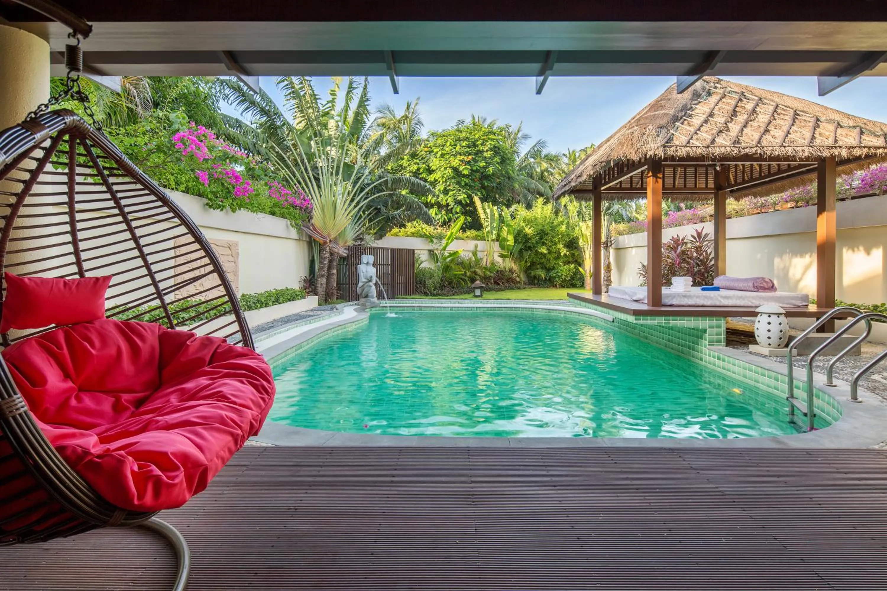 Garden in Sanya Yalong Bay Villas & Spa