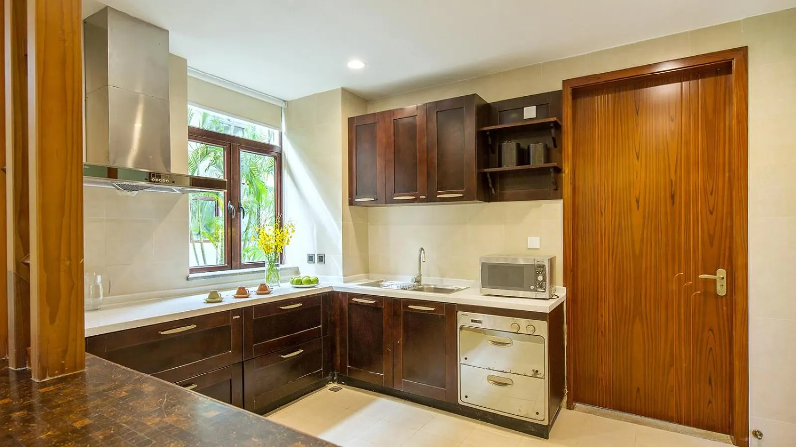 Kitchen or kitchenette in Sanya Yalong Bay Villas & Spa