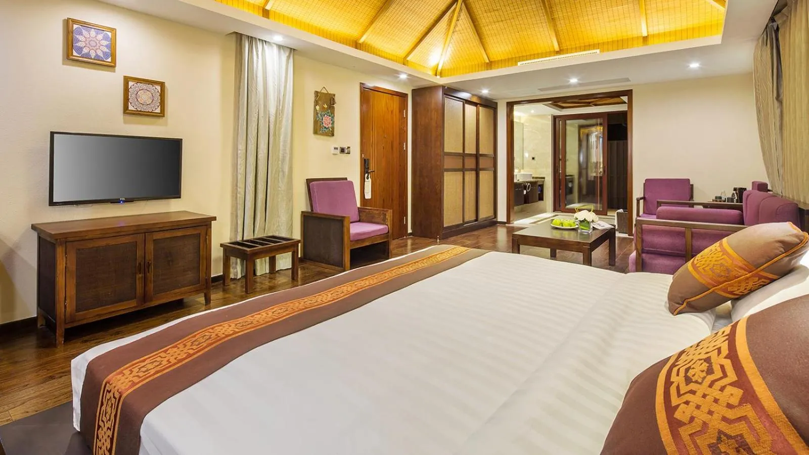 Bedroom, Bed in Sanya Yalong Bay Villas & Spa