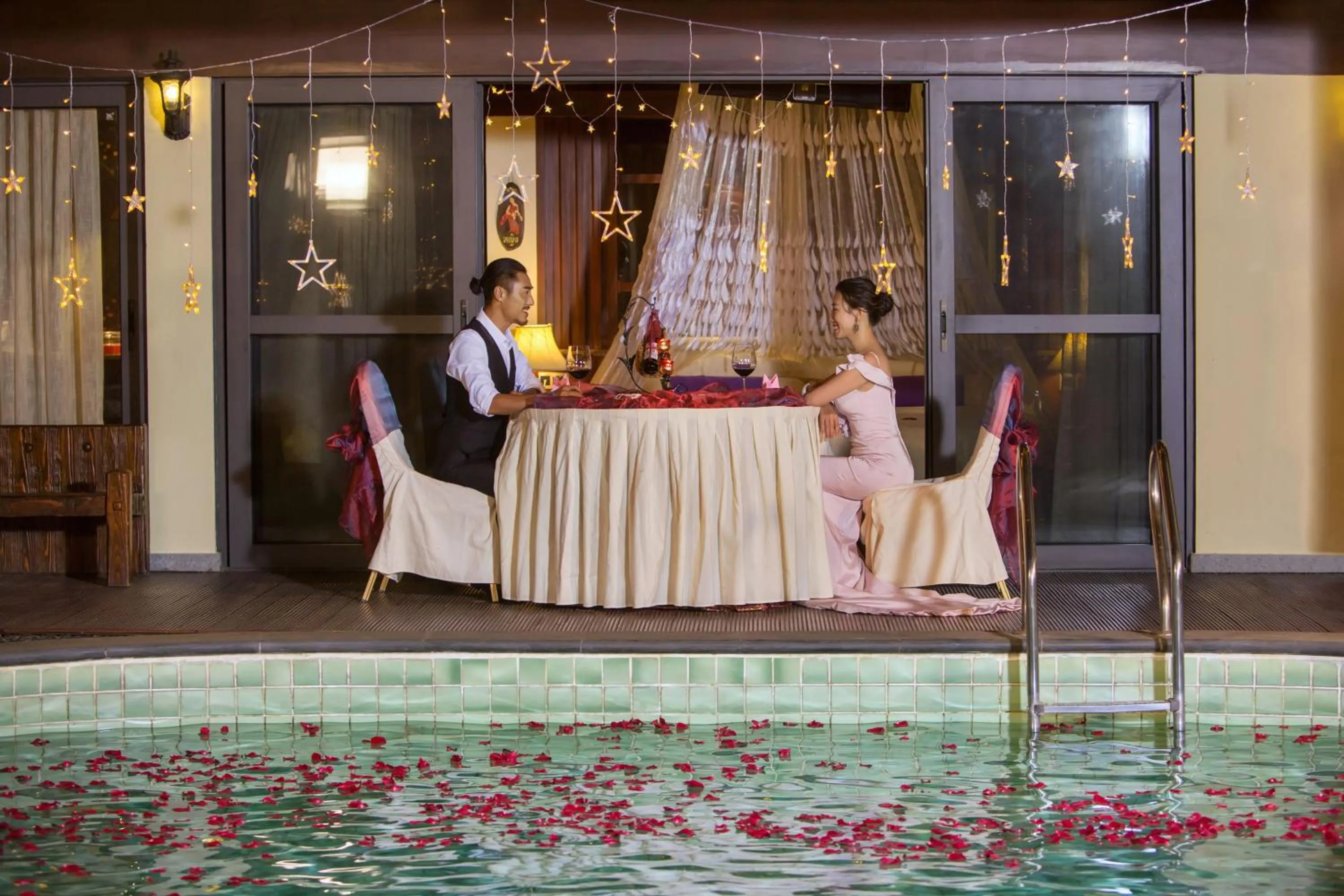 People in Sanya Yalong Bay Villas & Spa