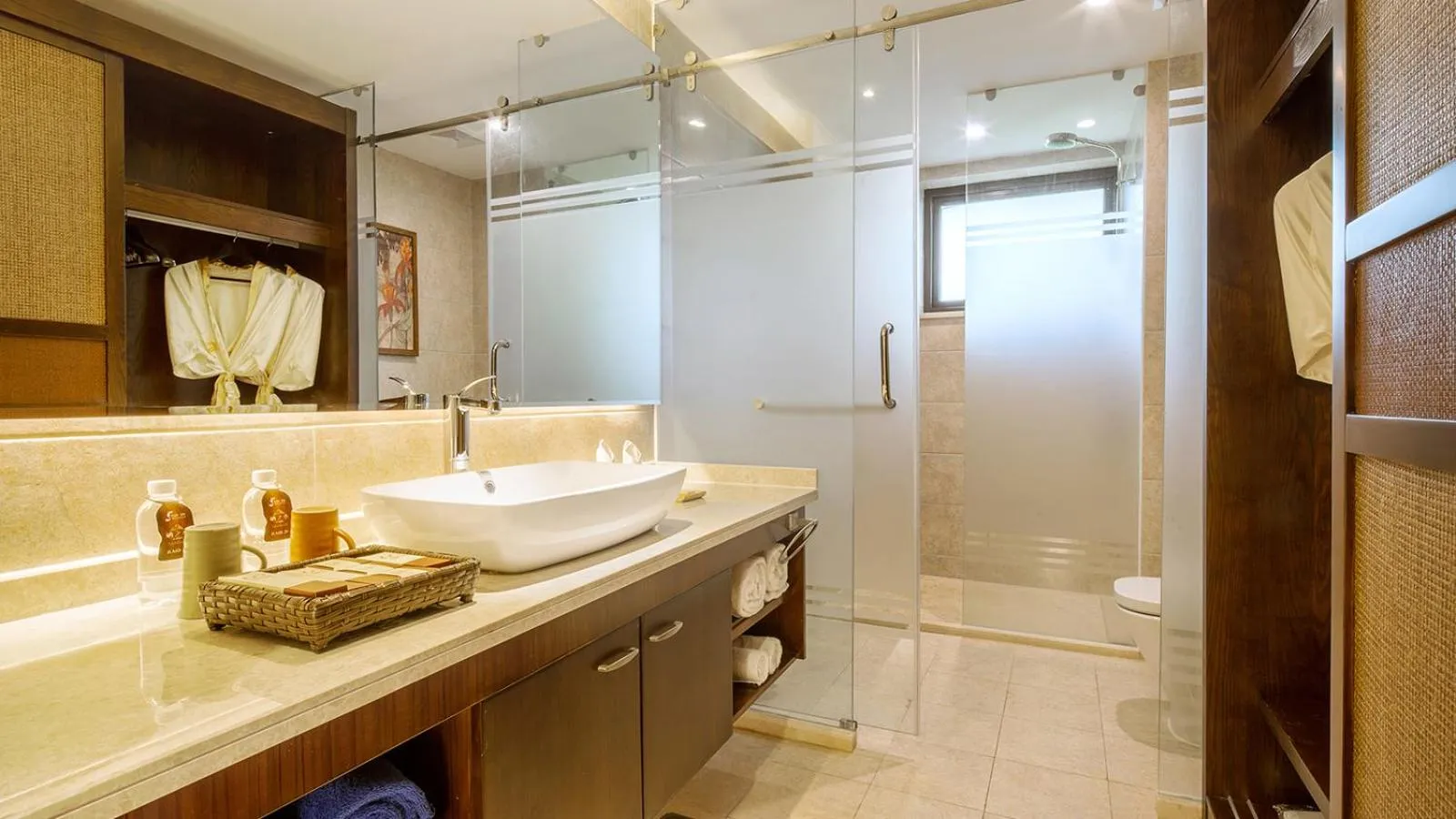 Toilet in Sanya Yalong Bay Villas & Spa