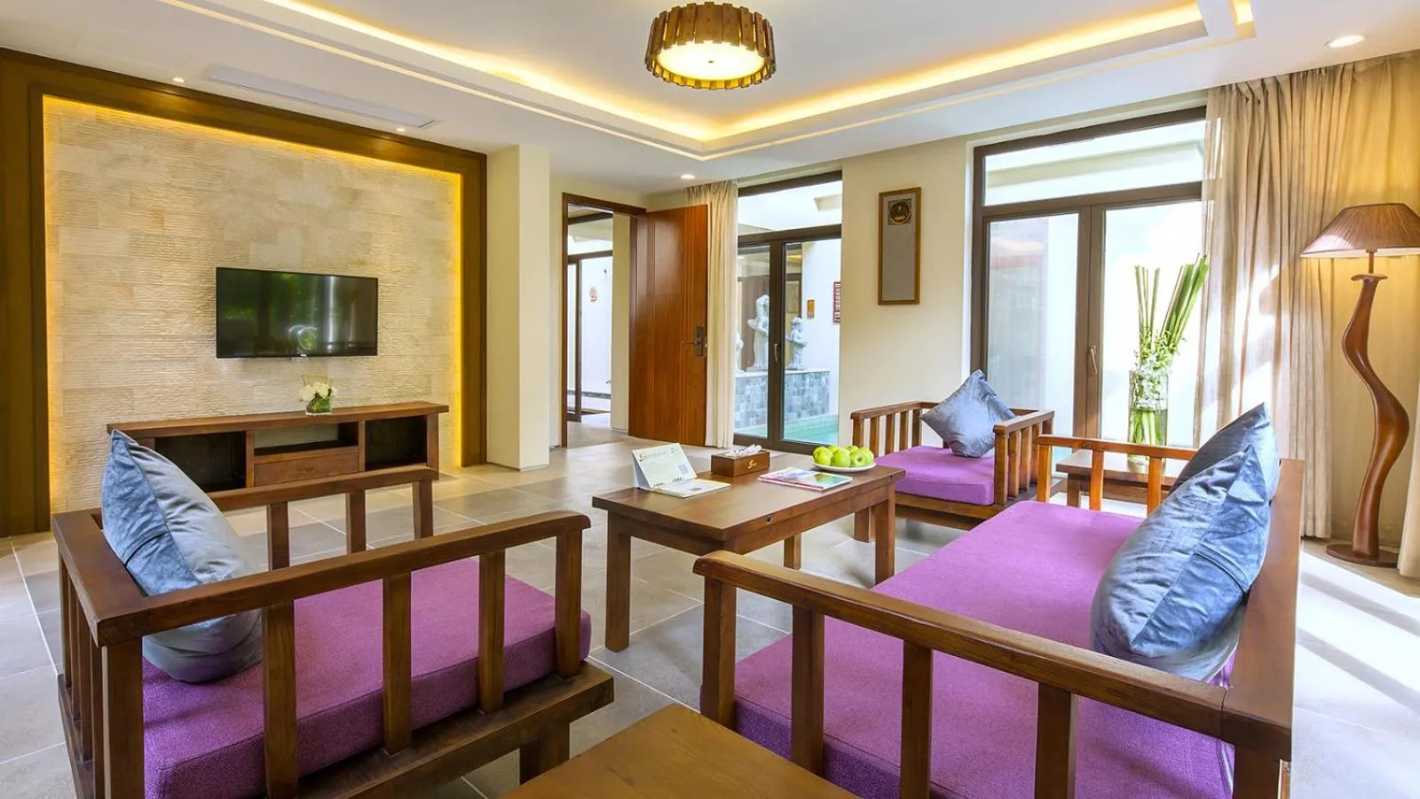 Living room in Sanya Yalong Bay Villas & Spa