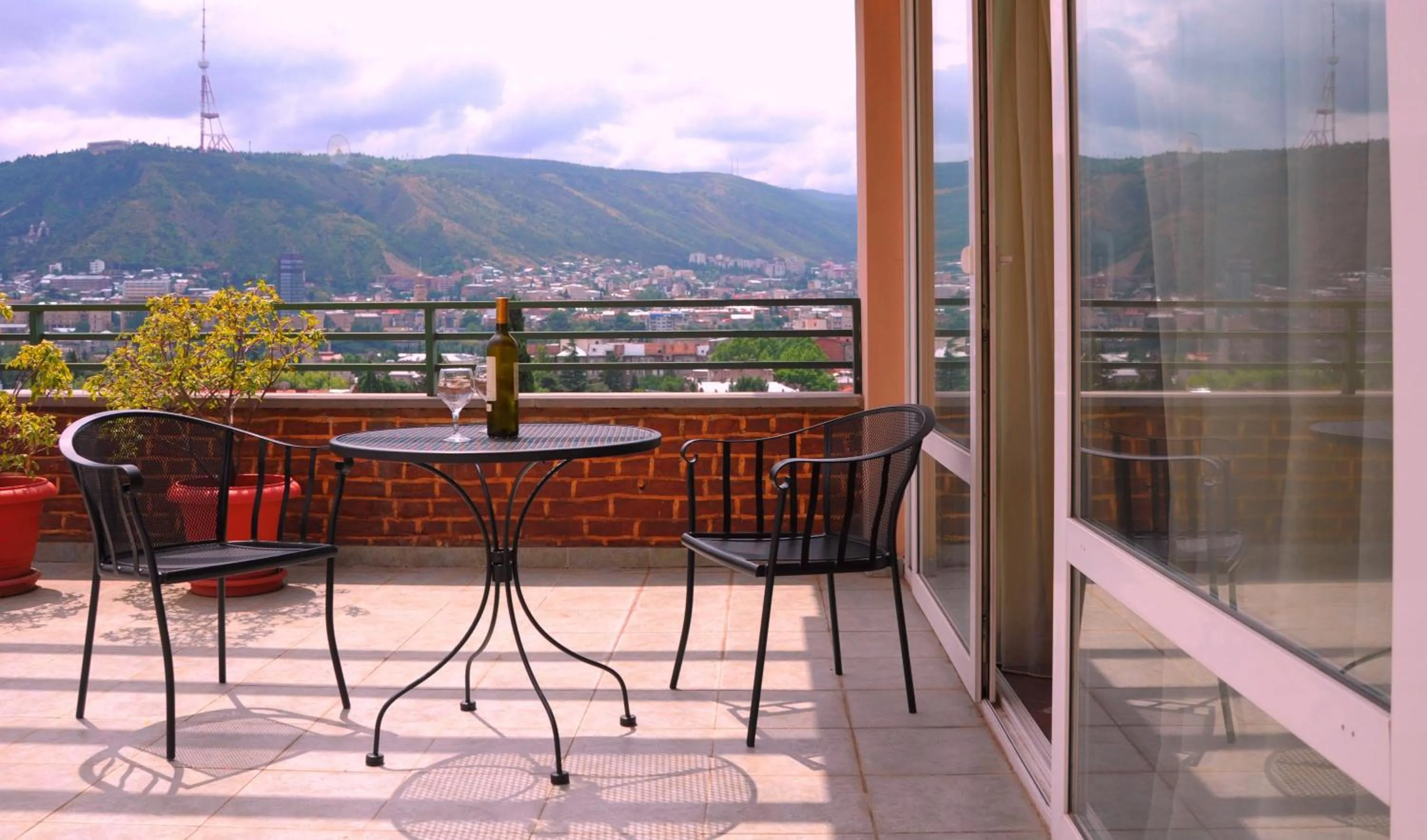 Balcony/Terrace in Prestige Palace - Esquisse Hotel