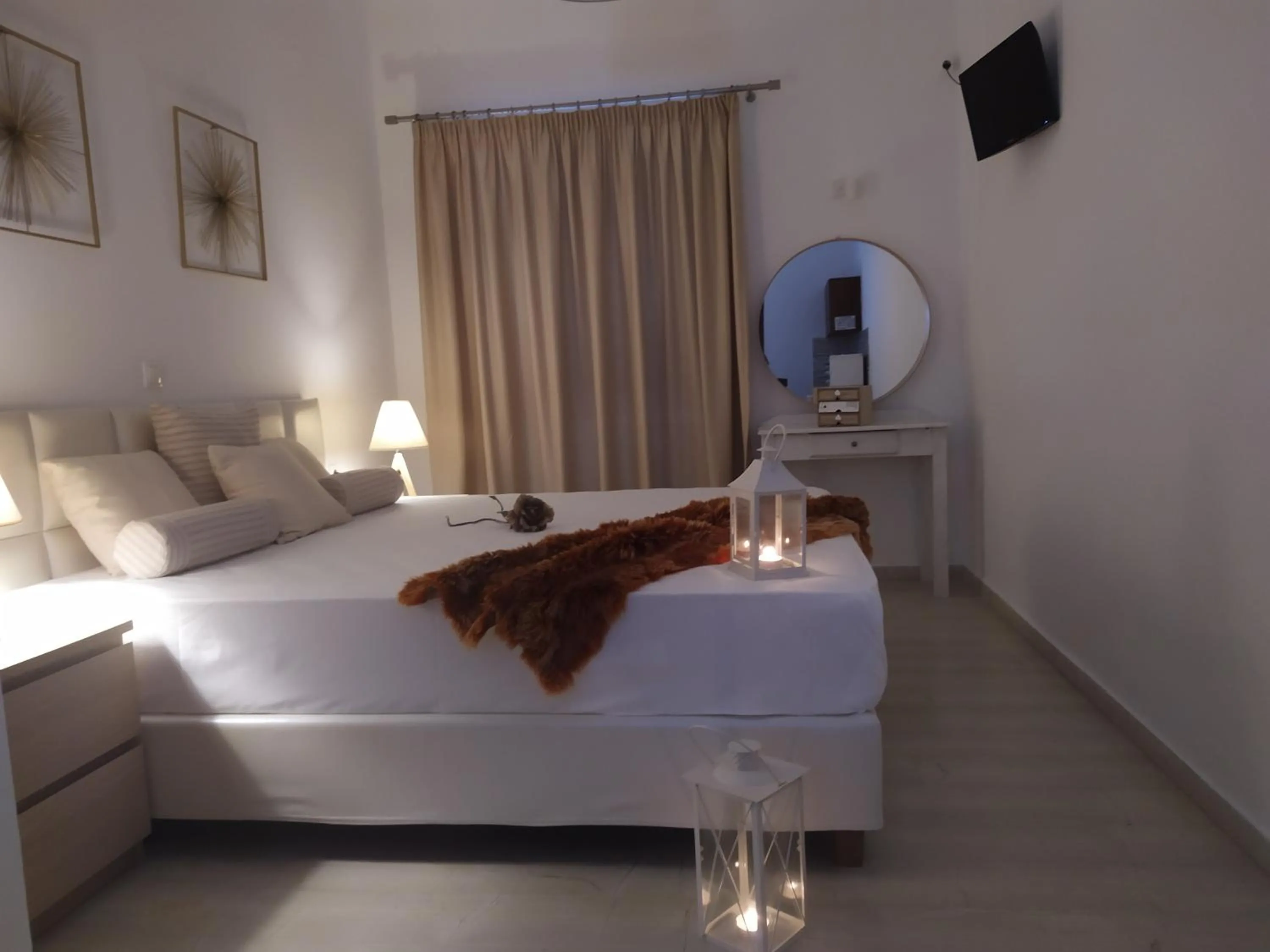 Aronis Apartments