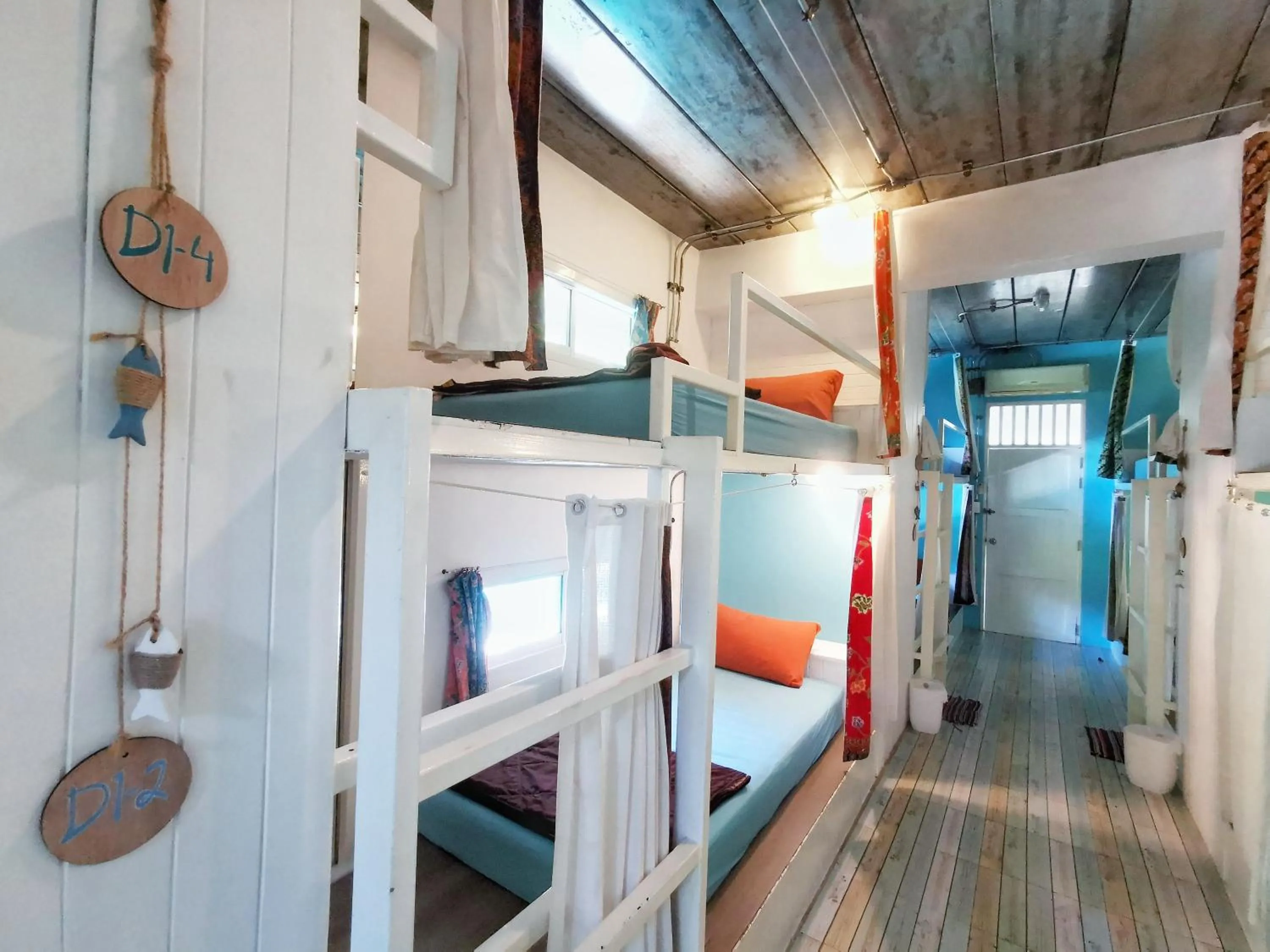 Bedroom, Bed in Glur Hostel