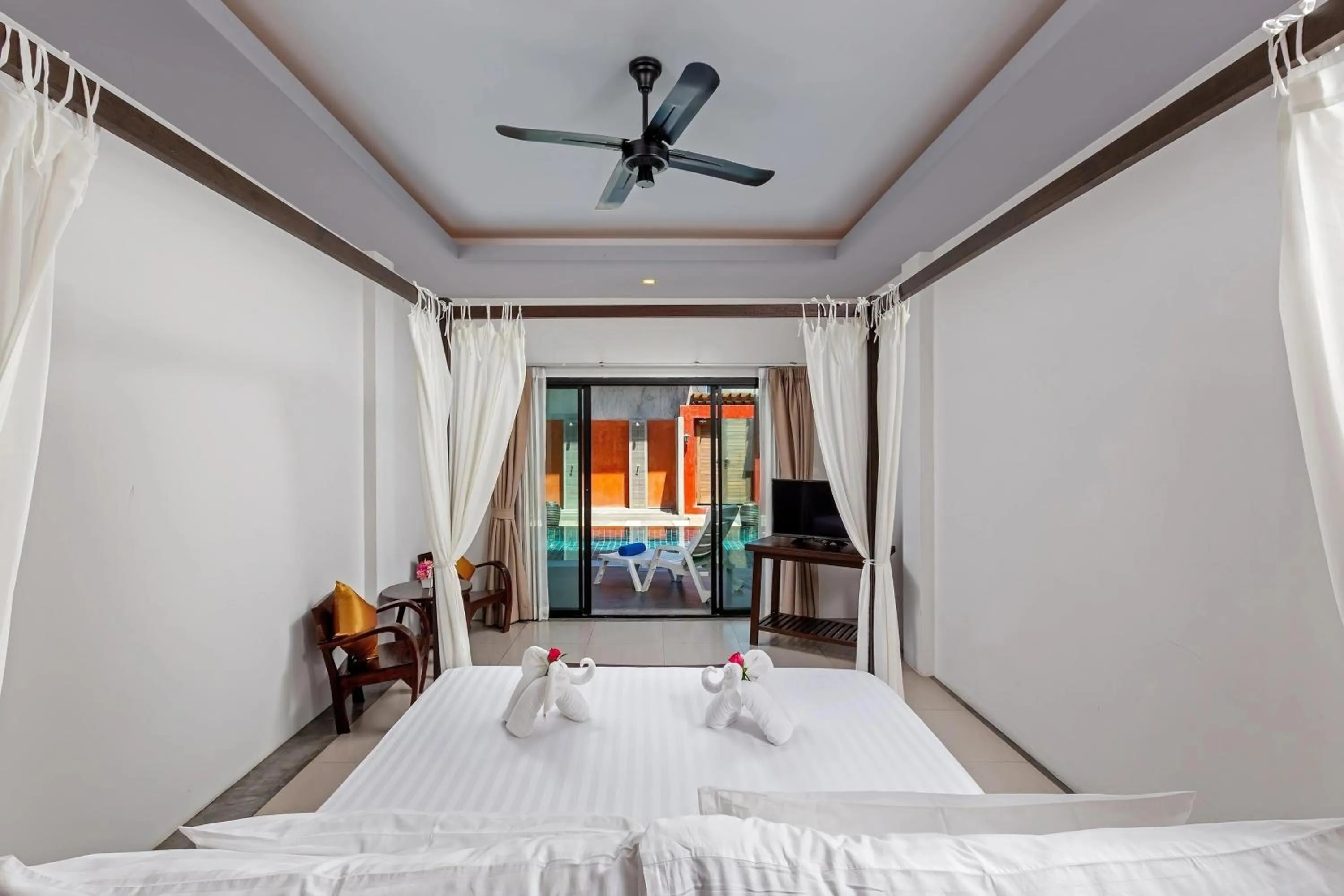 Photo of the whole room, Bed in Phuketa Hotel Phuket Town