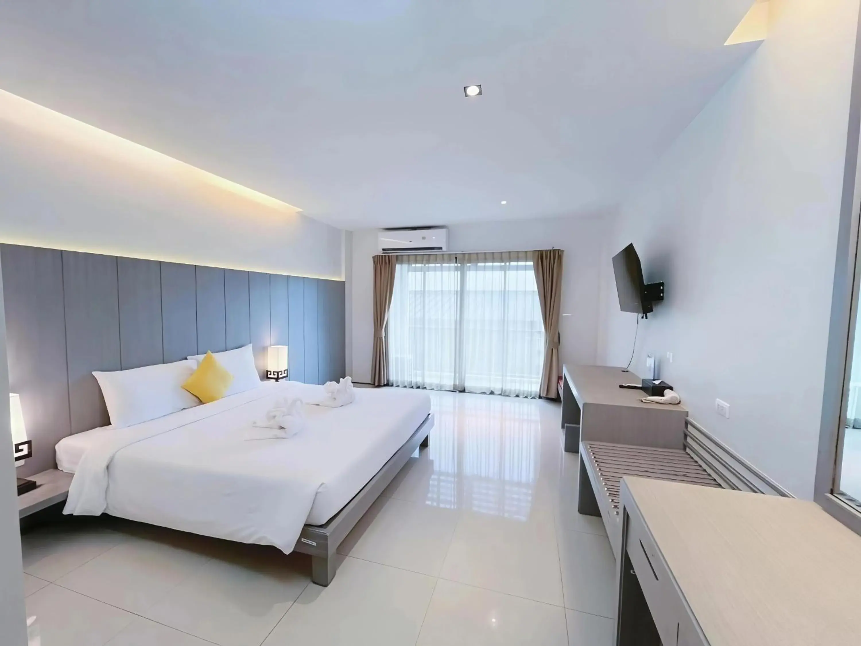 Deluxe Double or Twin Room with City View in Phuketa Hotel Phuket Town Deluxe Double or Twin Room with City View in Phuketa Hotel Phuket Town