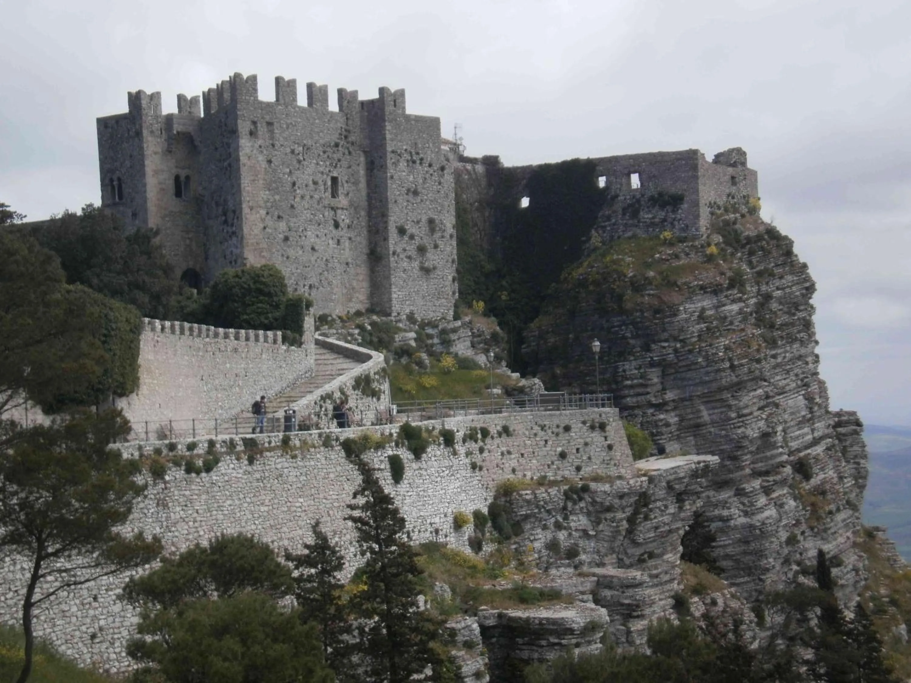 Area and facilities in B&B Cafisu