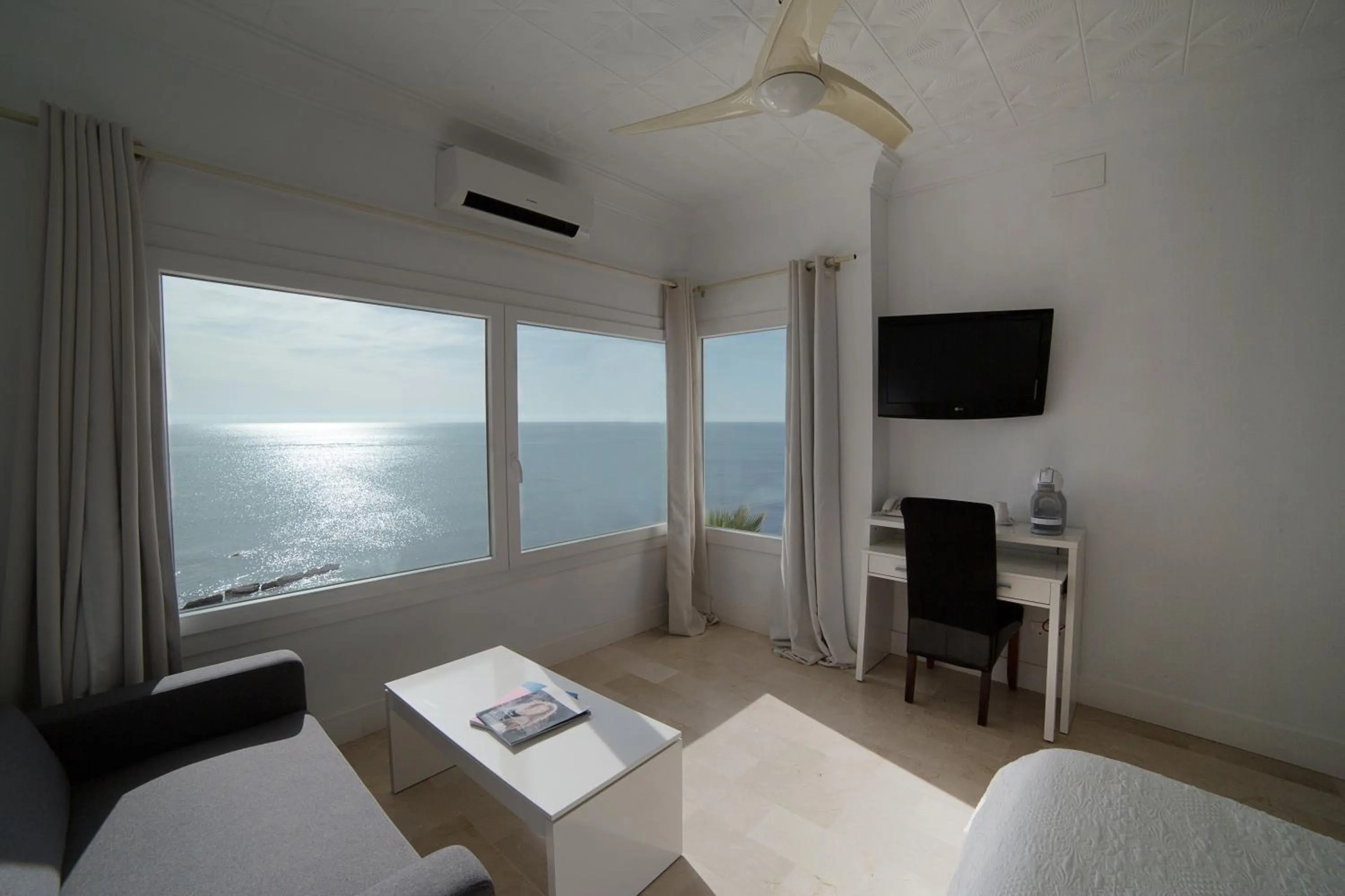 Photo of the whole room in Hotel Boutique Milla de Plata