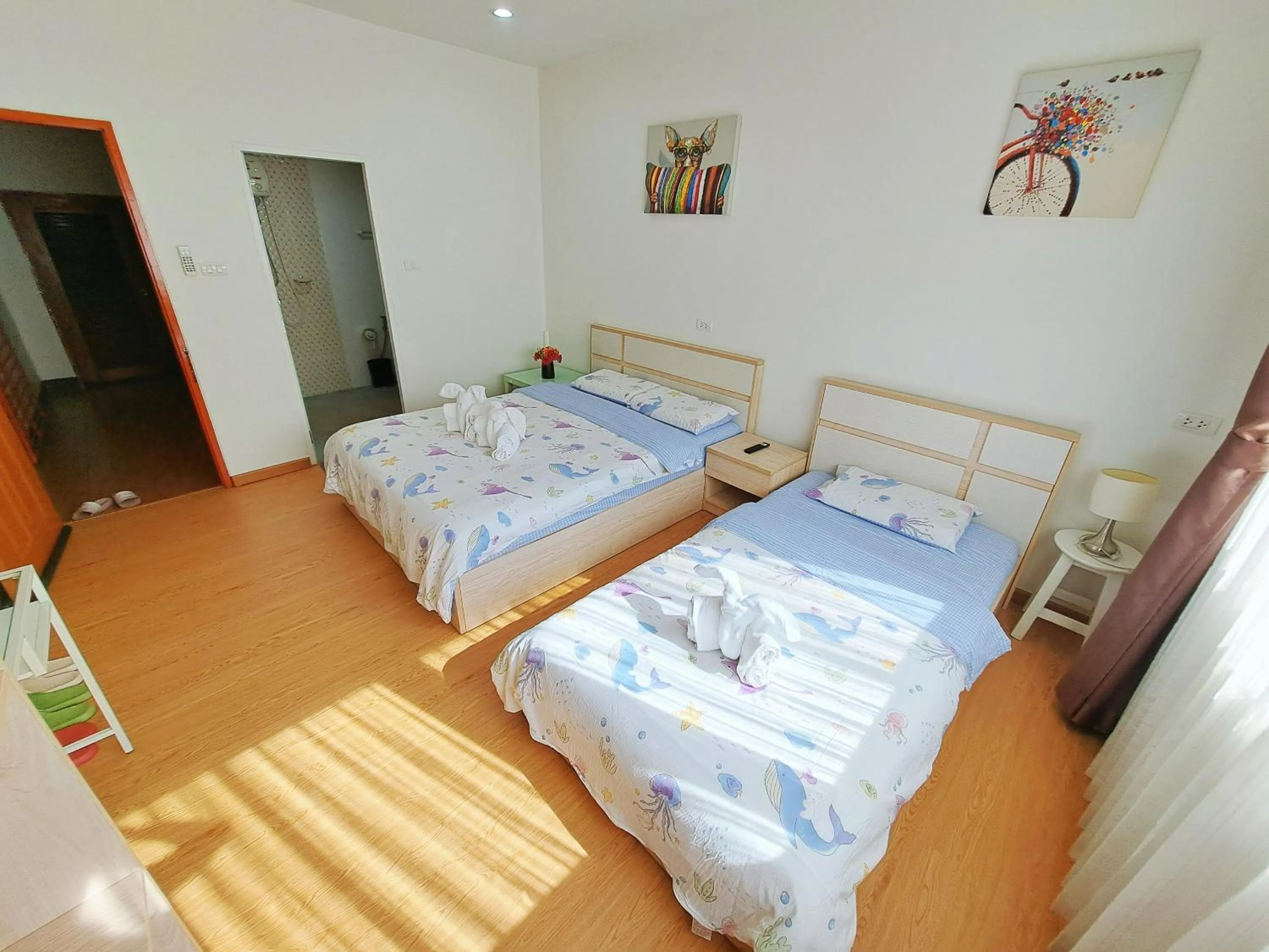 Photo of the whole room, Bed in TD Bangkok