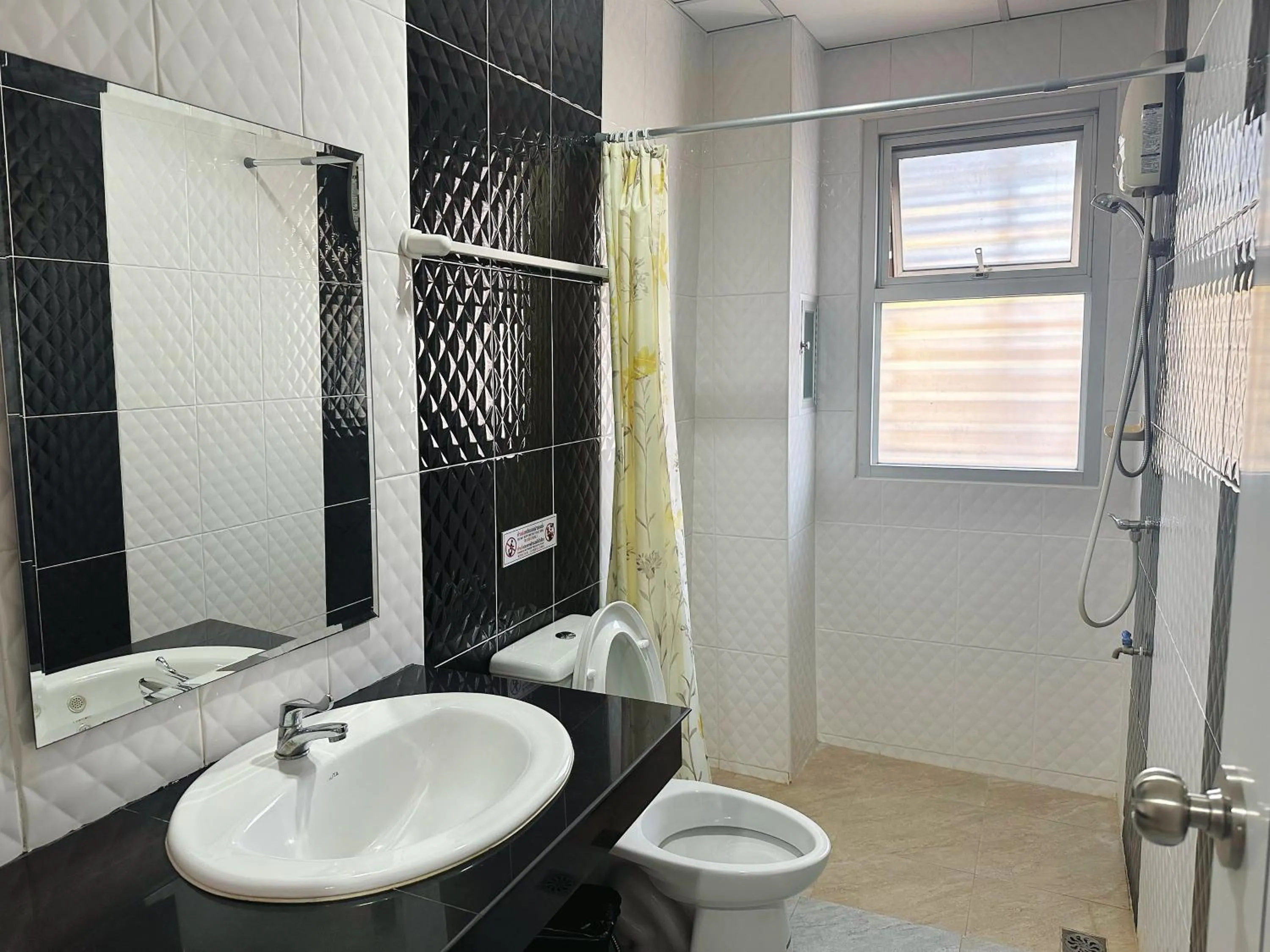 Shower in TD Bangkok