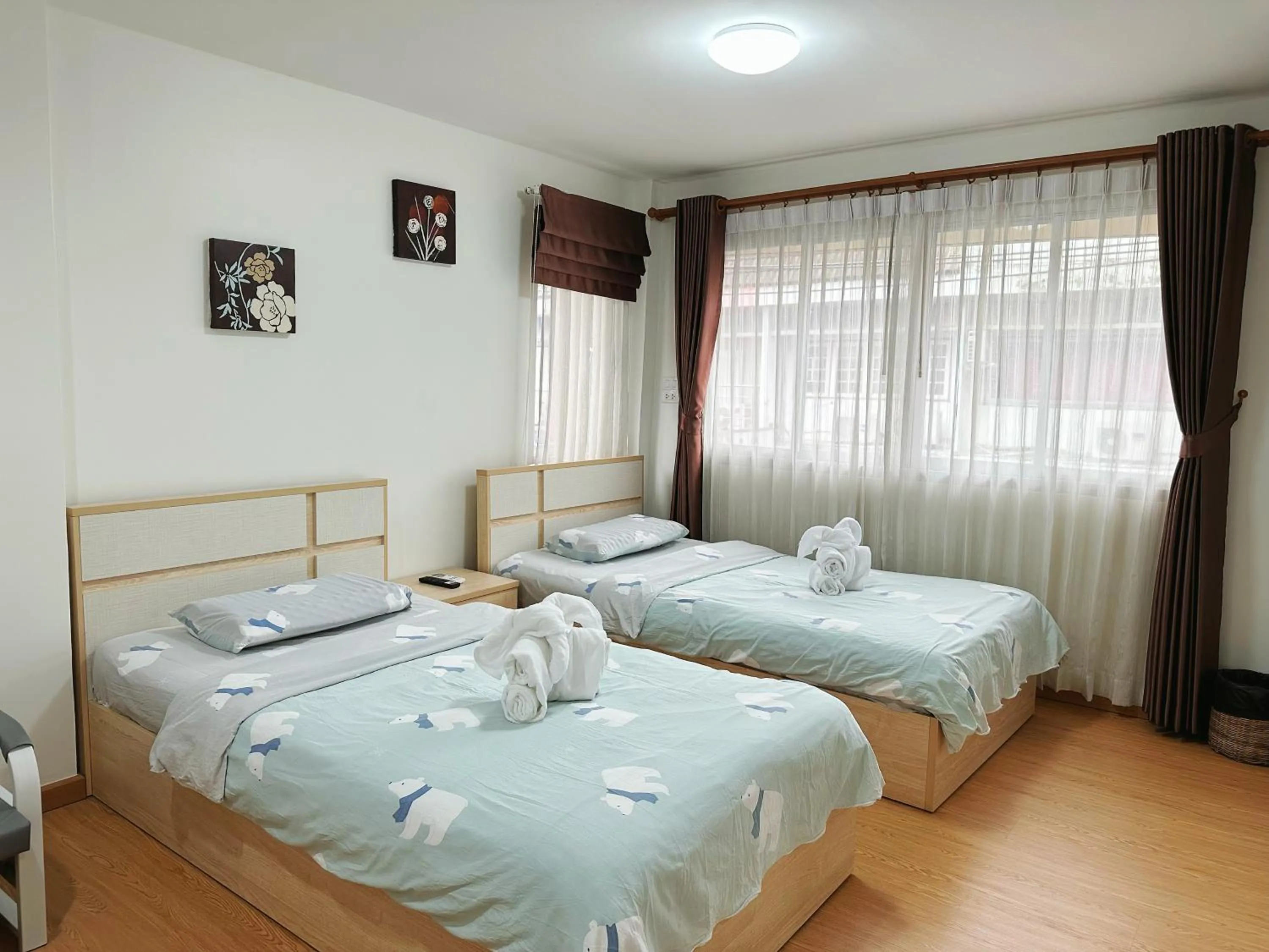 Photo of the whole room, Bed in TD Bangkok