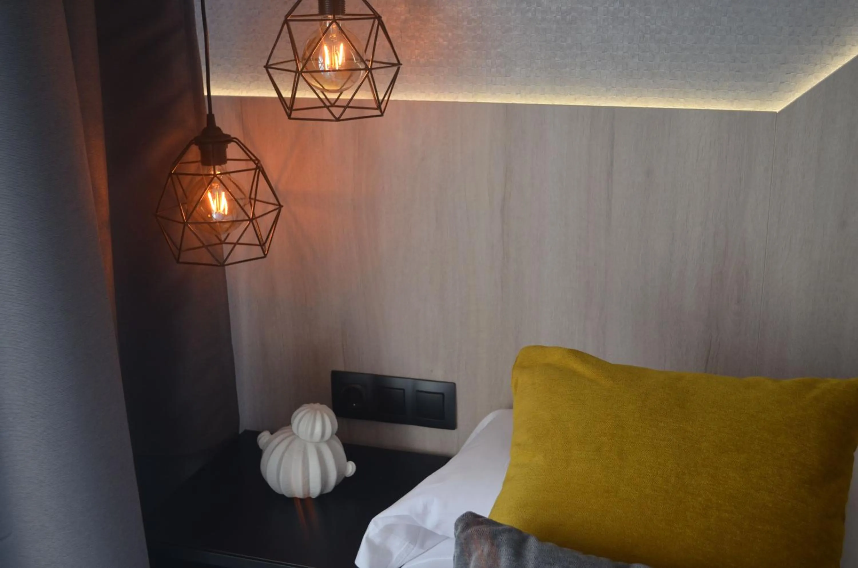 Bed in Hotel Onyarbi