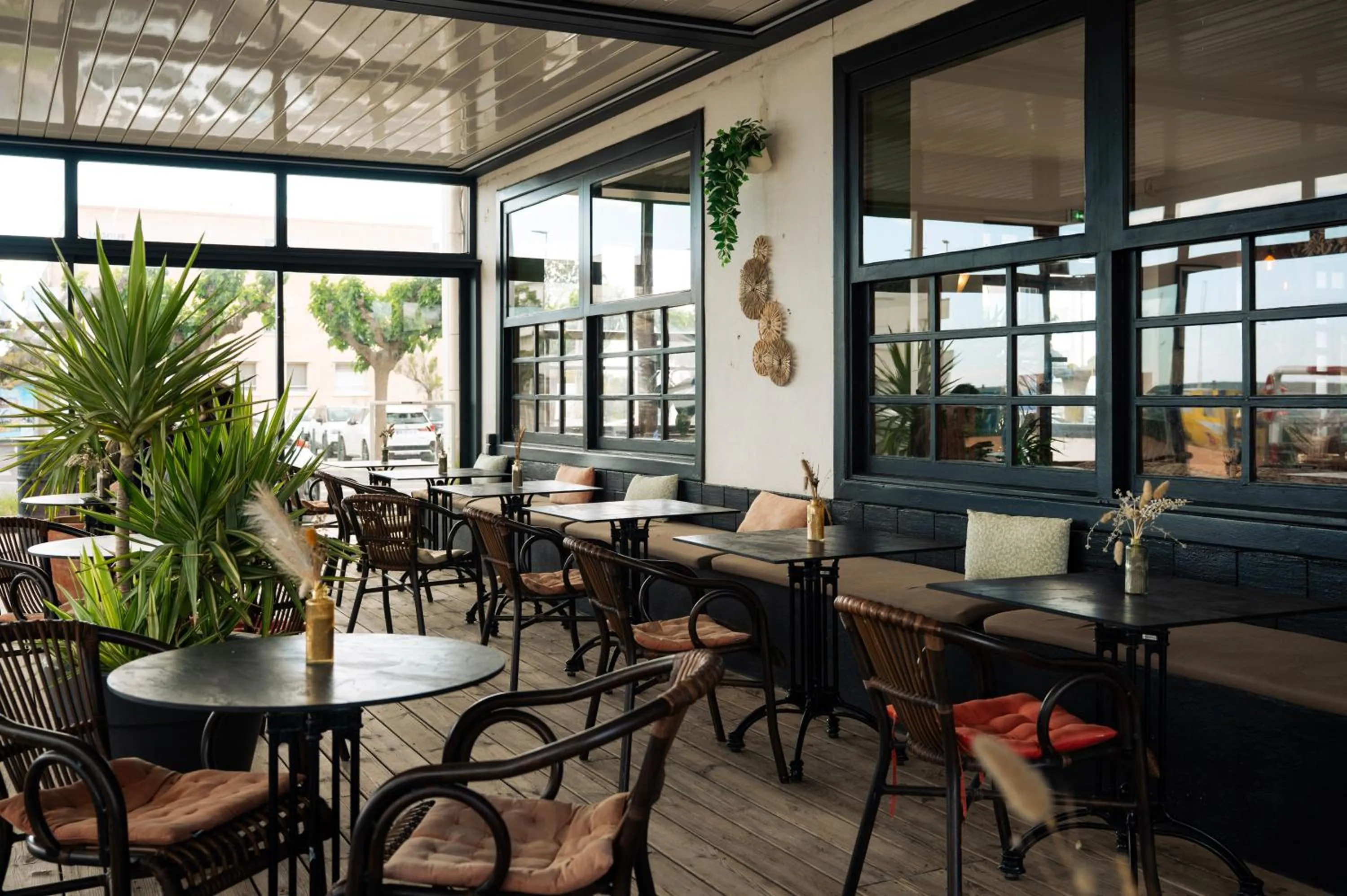 Restaurant/places to eat in Hôtel du Midi Plage