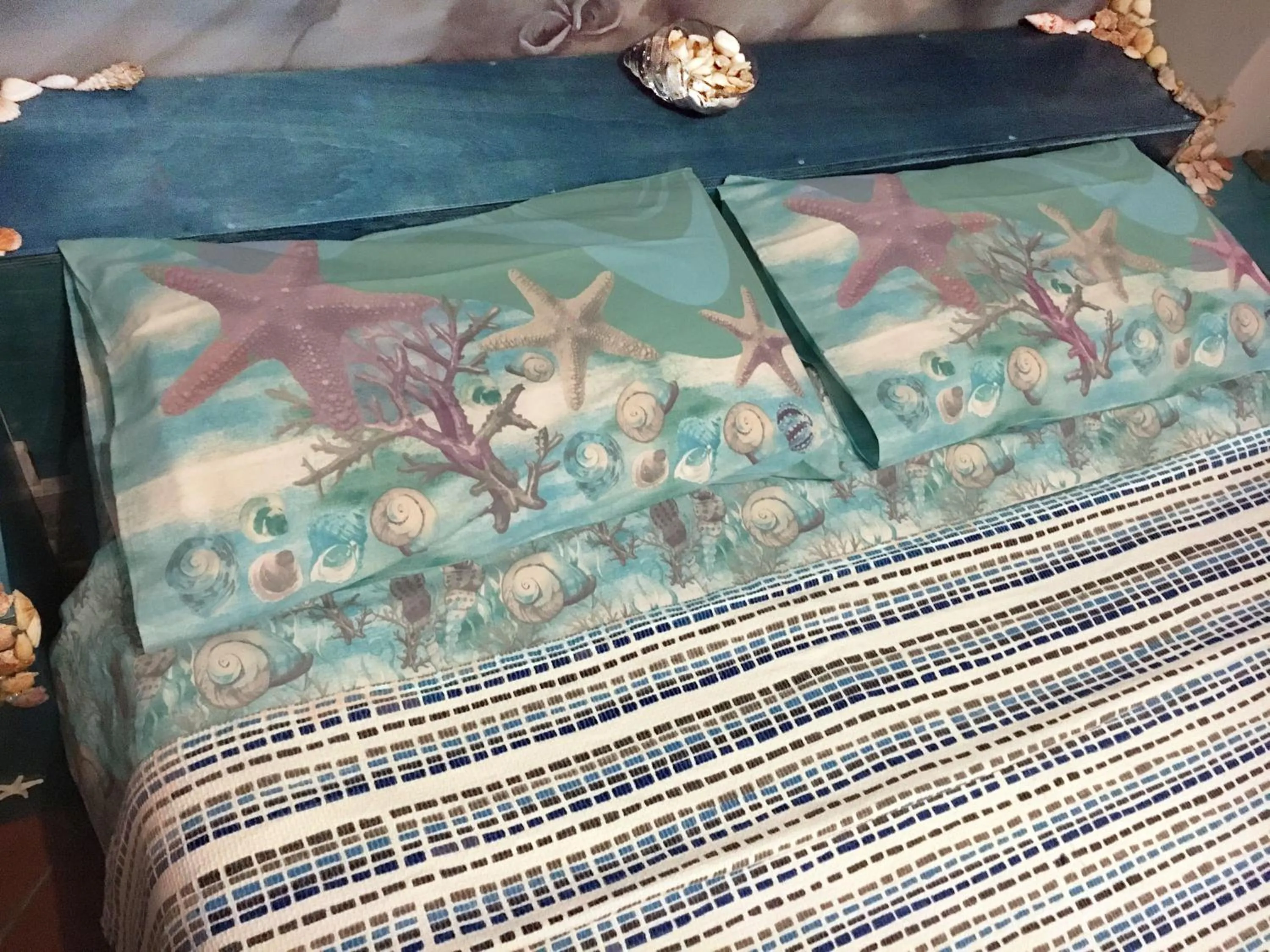 Decorative detail, Bed in Racconti di Mare - 5 Terre JRE