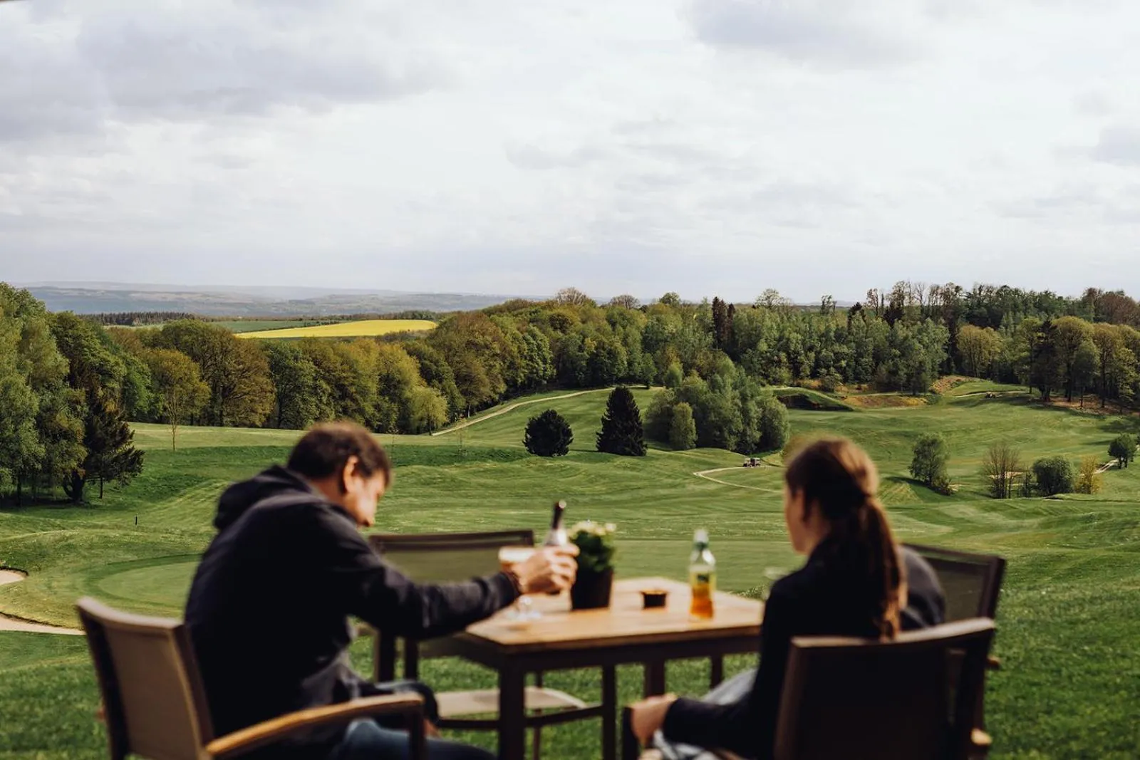 Restaurant/places to eat in Hôtel Five Nations