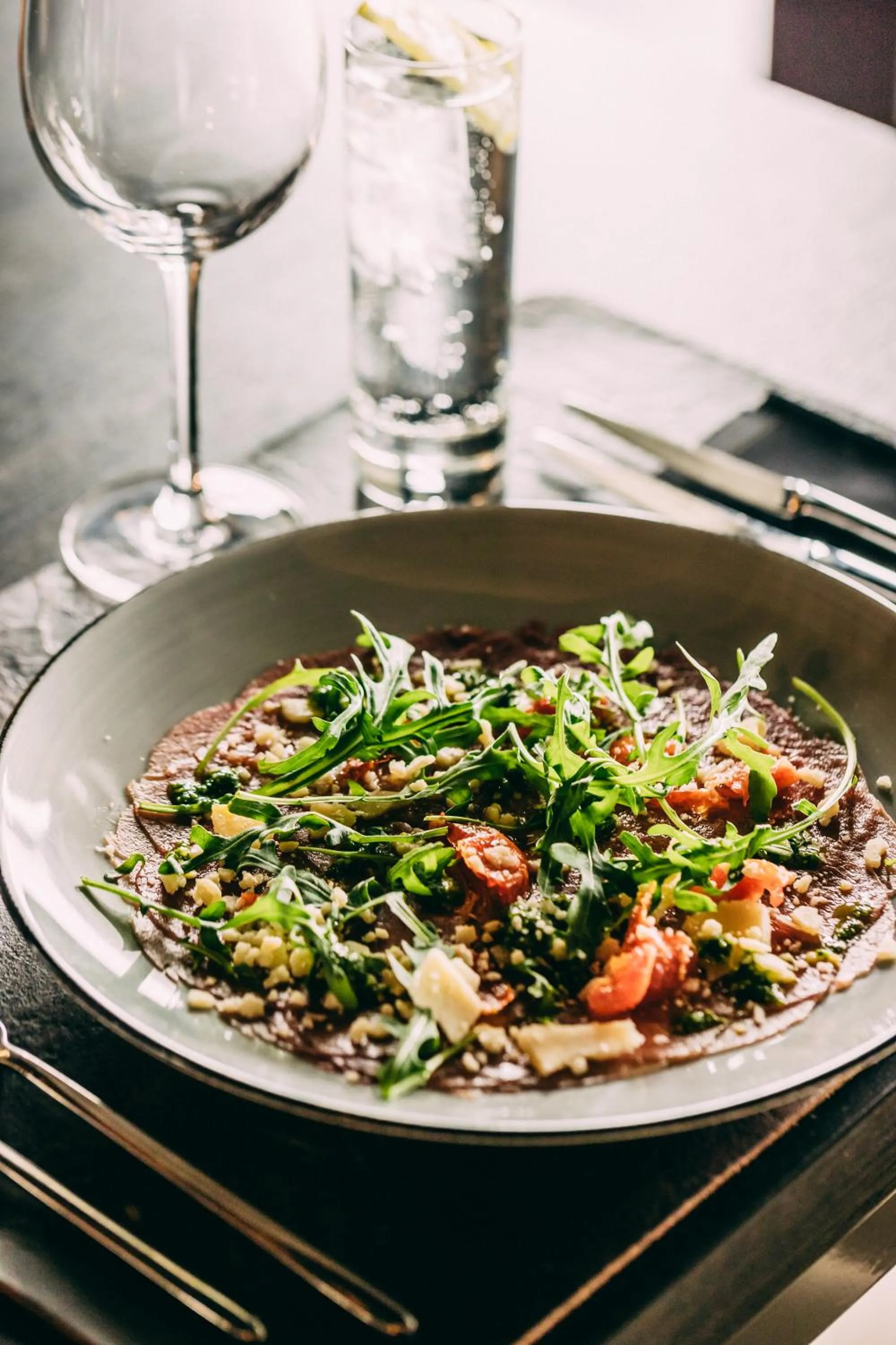 Restaurant/places to eat in Hôtel Five Nations