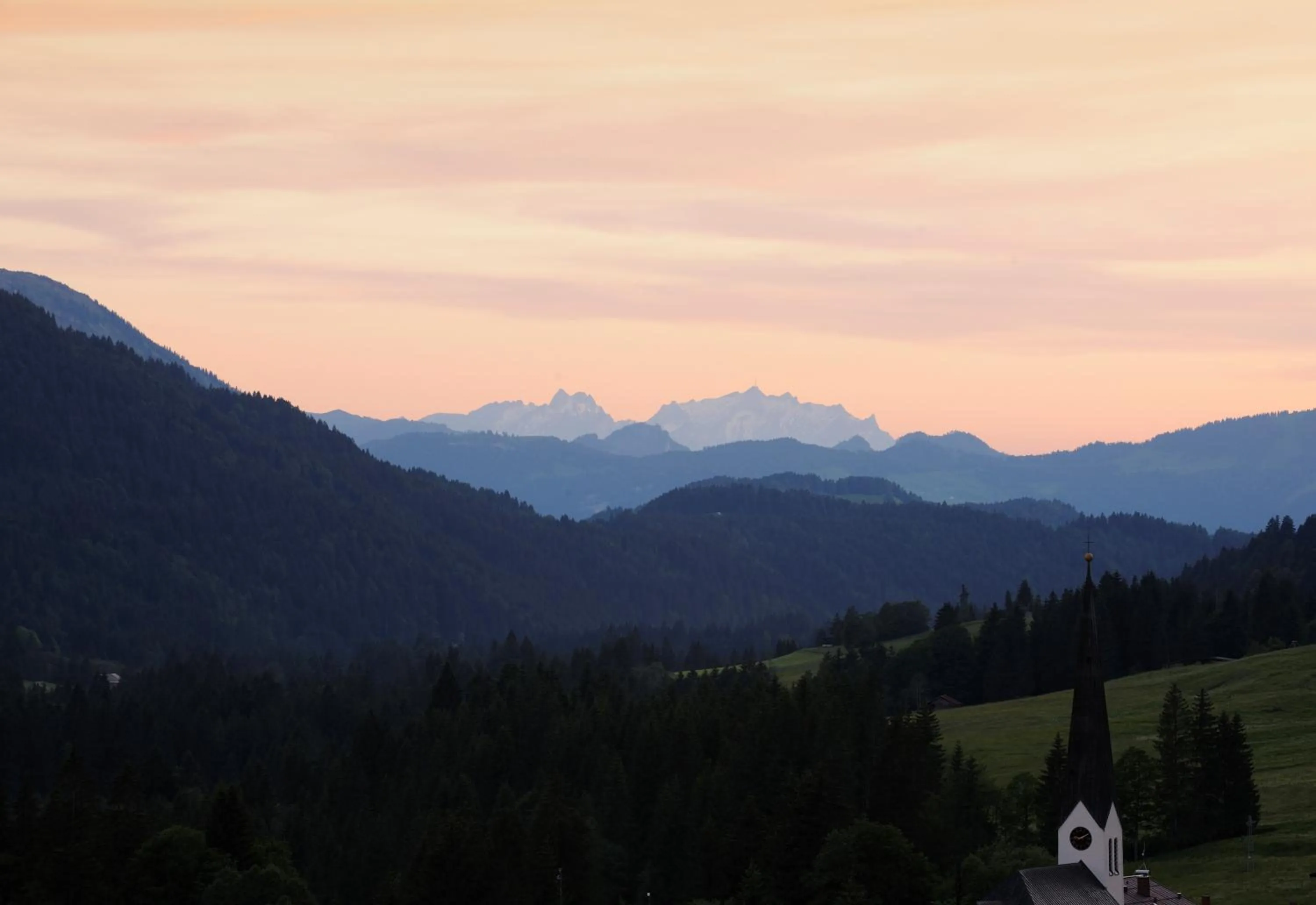 Sunset in HUBERTUS Mountain Refugio Allgäu