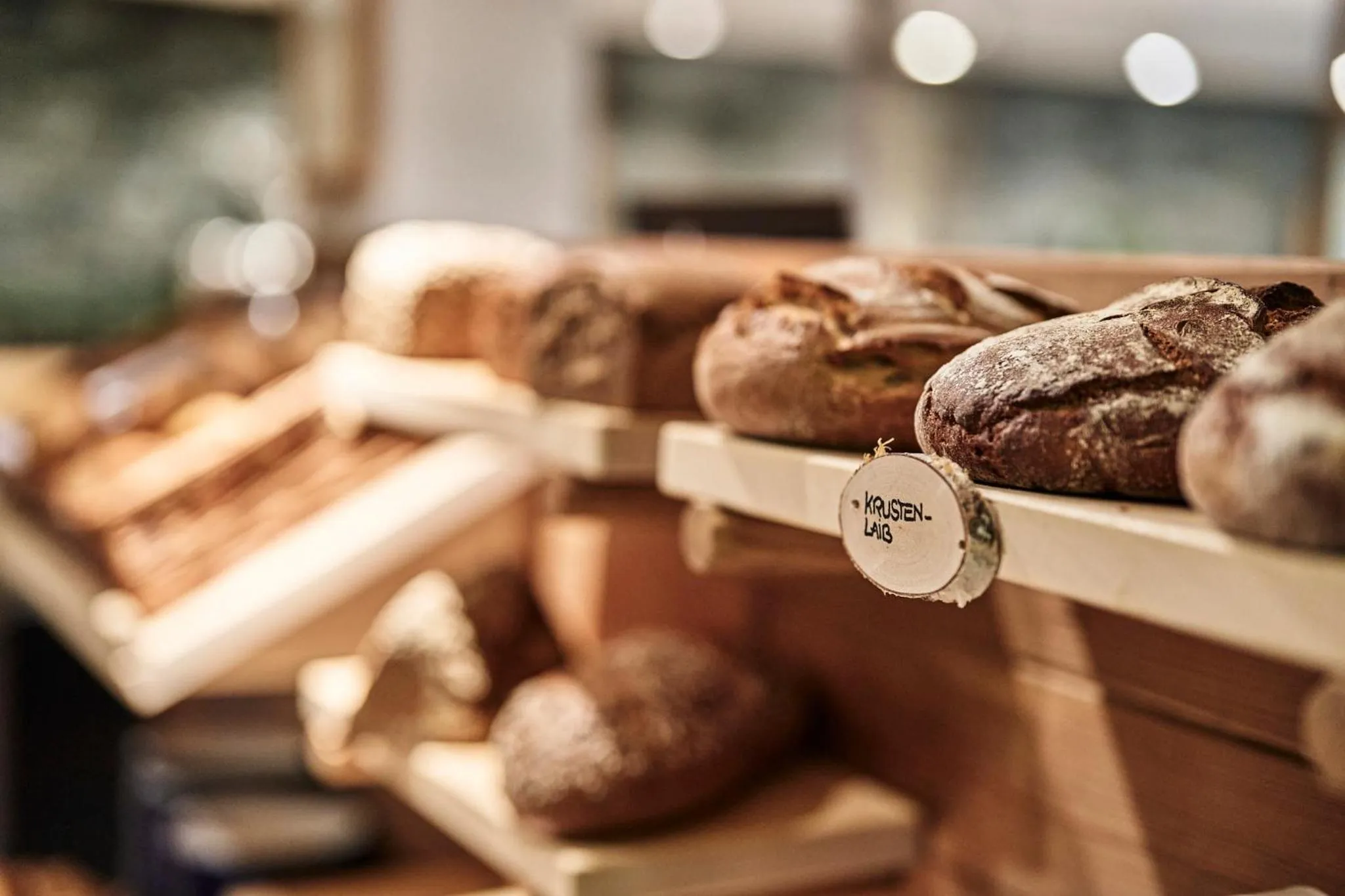 Breakfast in HUBERTUS Mountain Refugio Allgäu