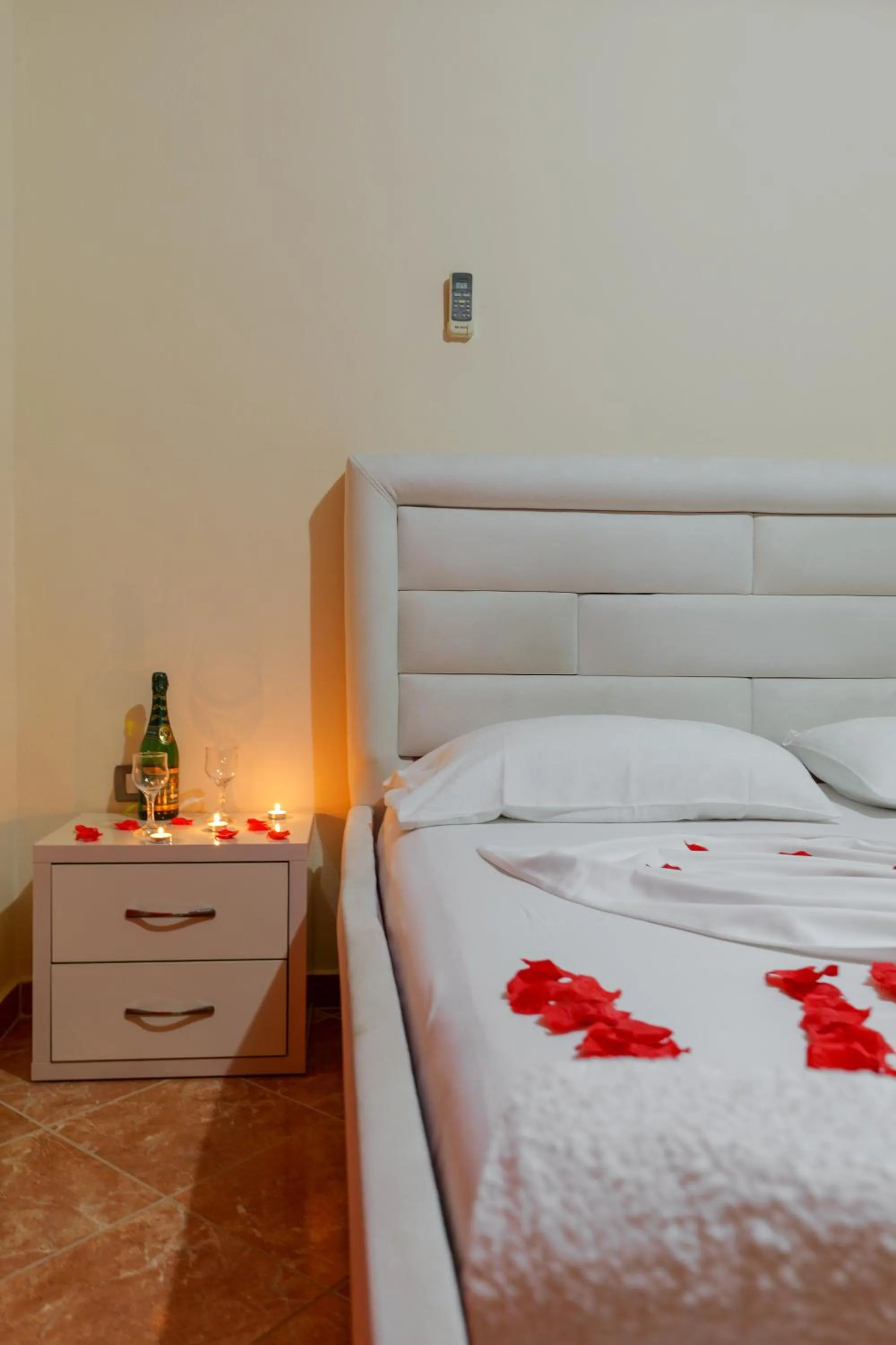 Bed in Unico ApartHotel