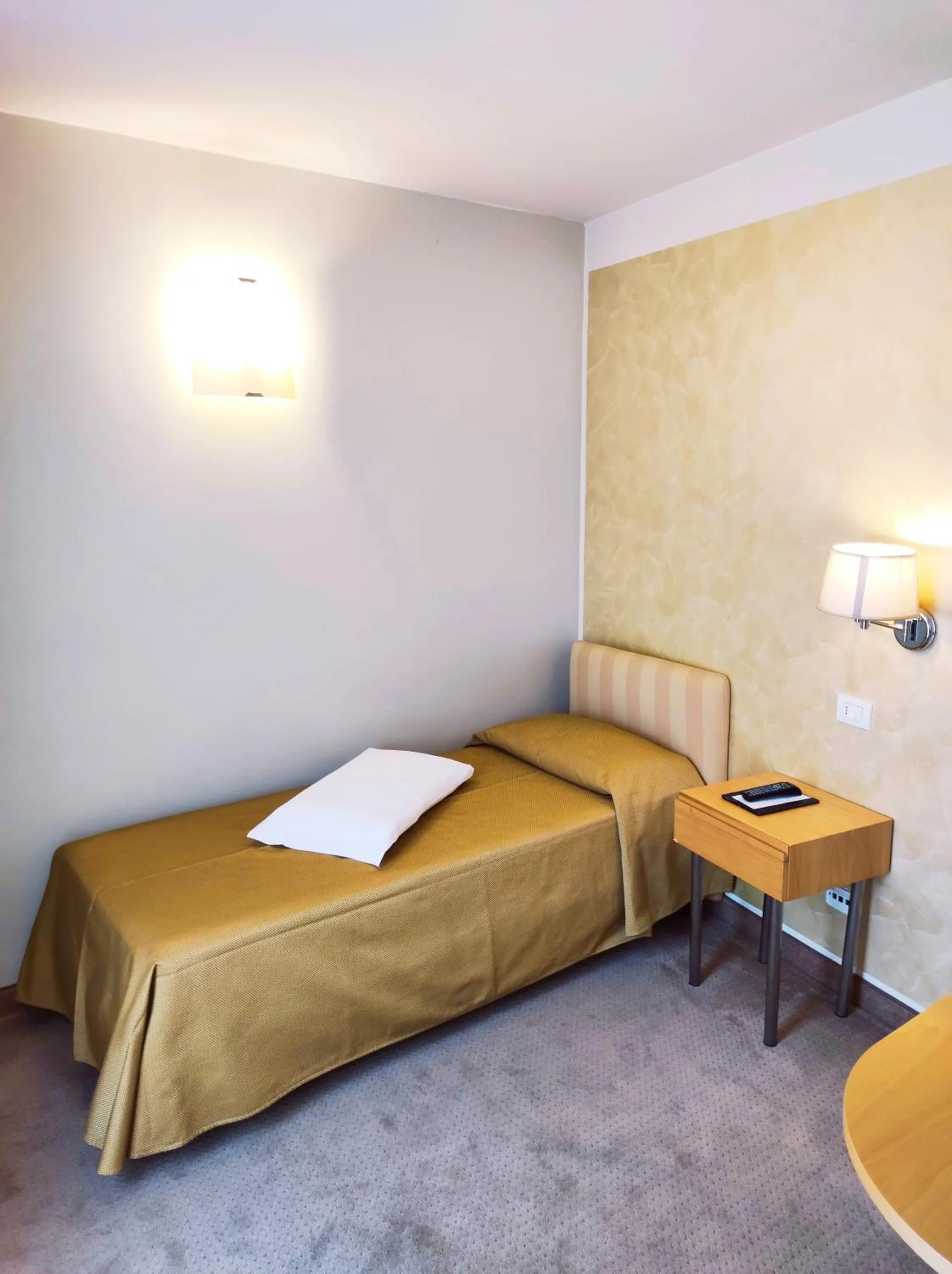 Bedroom, Bed in Hotel Dependance Silvestro