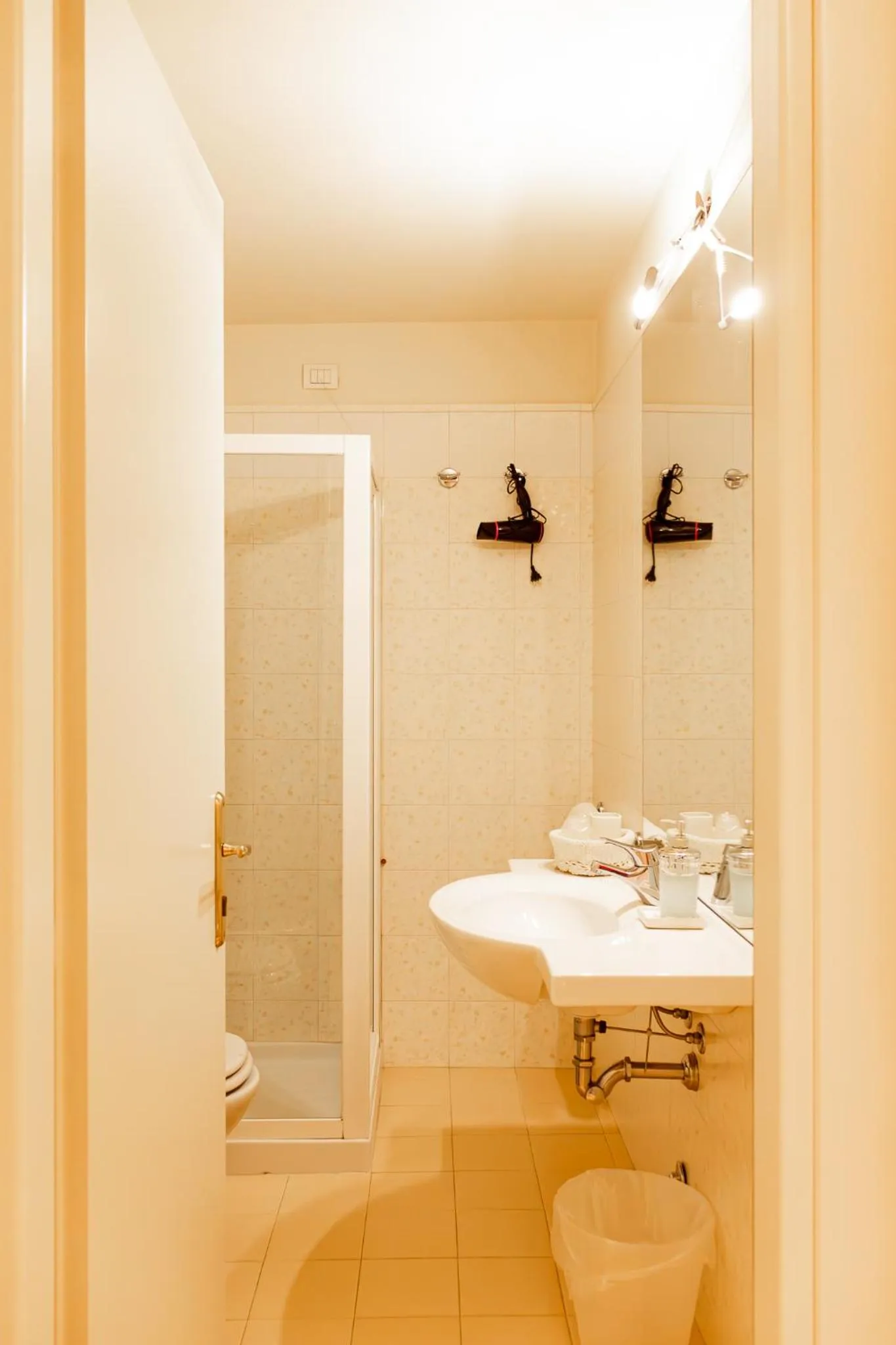 Shower in Hotel Dependance Silvestro