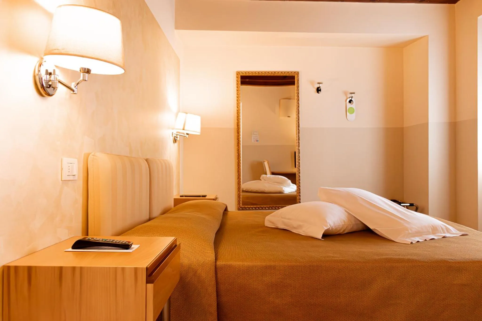 Bed in Hotel Dependance Silvestro