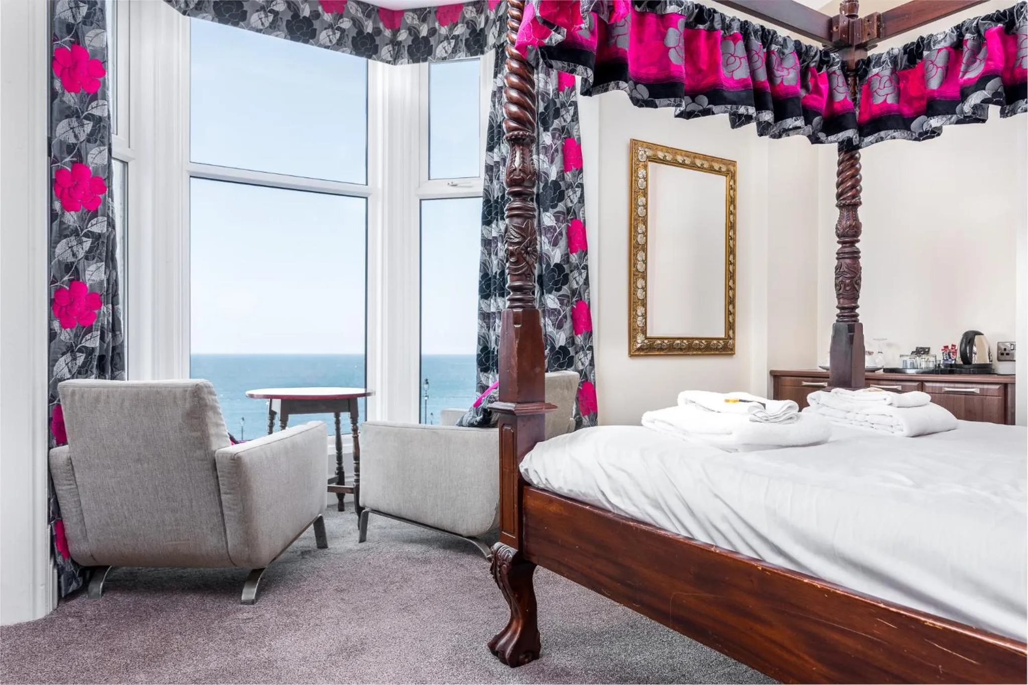 Bed in Riviera Guesthouse