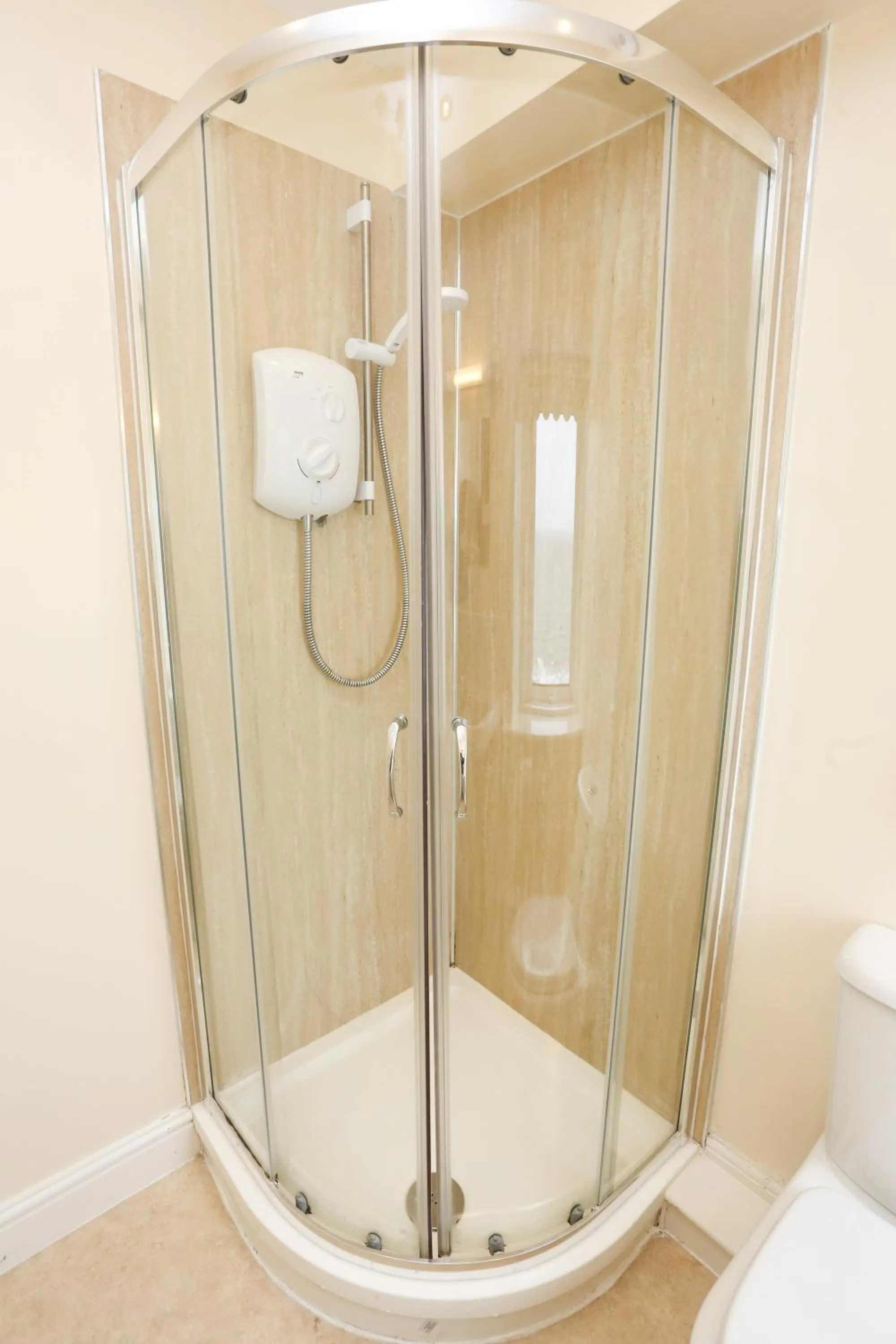 Shower in Riviera Guesthouse