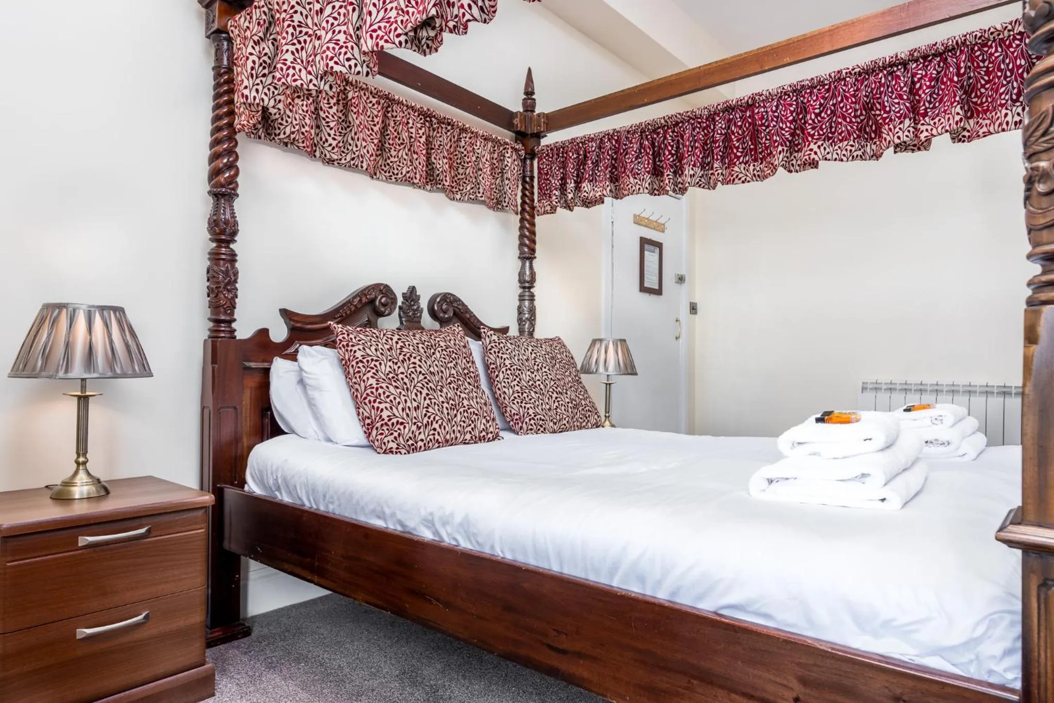 Bed in Riviera Guesthouse