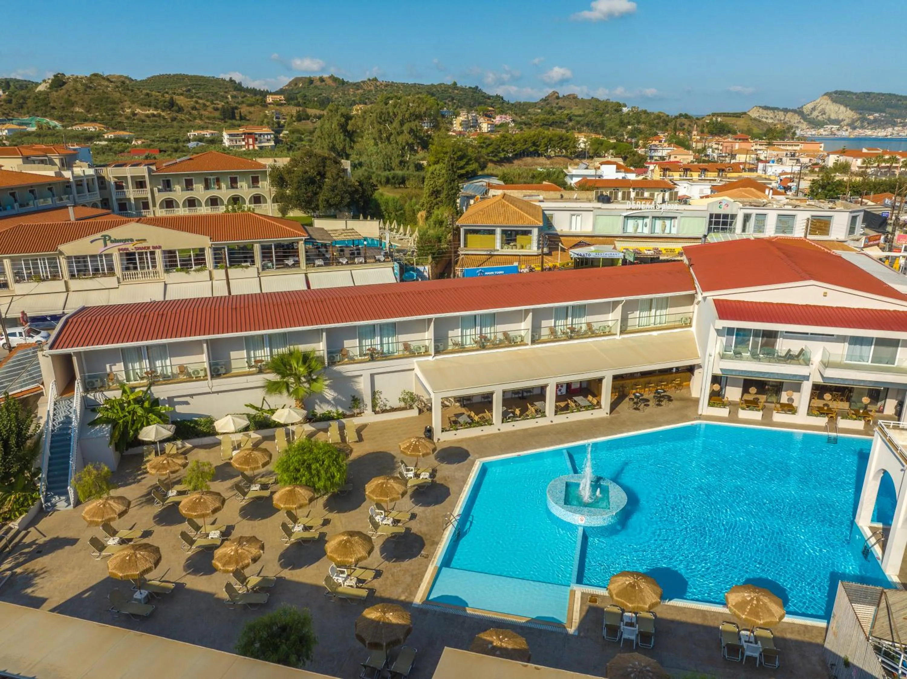 Swimming pool in Hotel Papillon