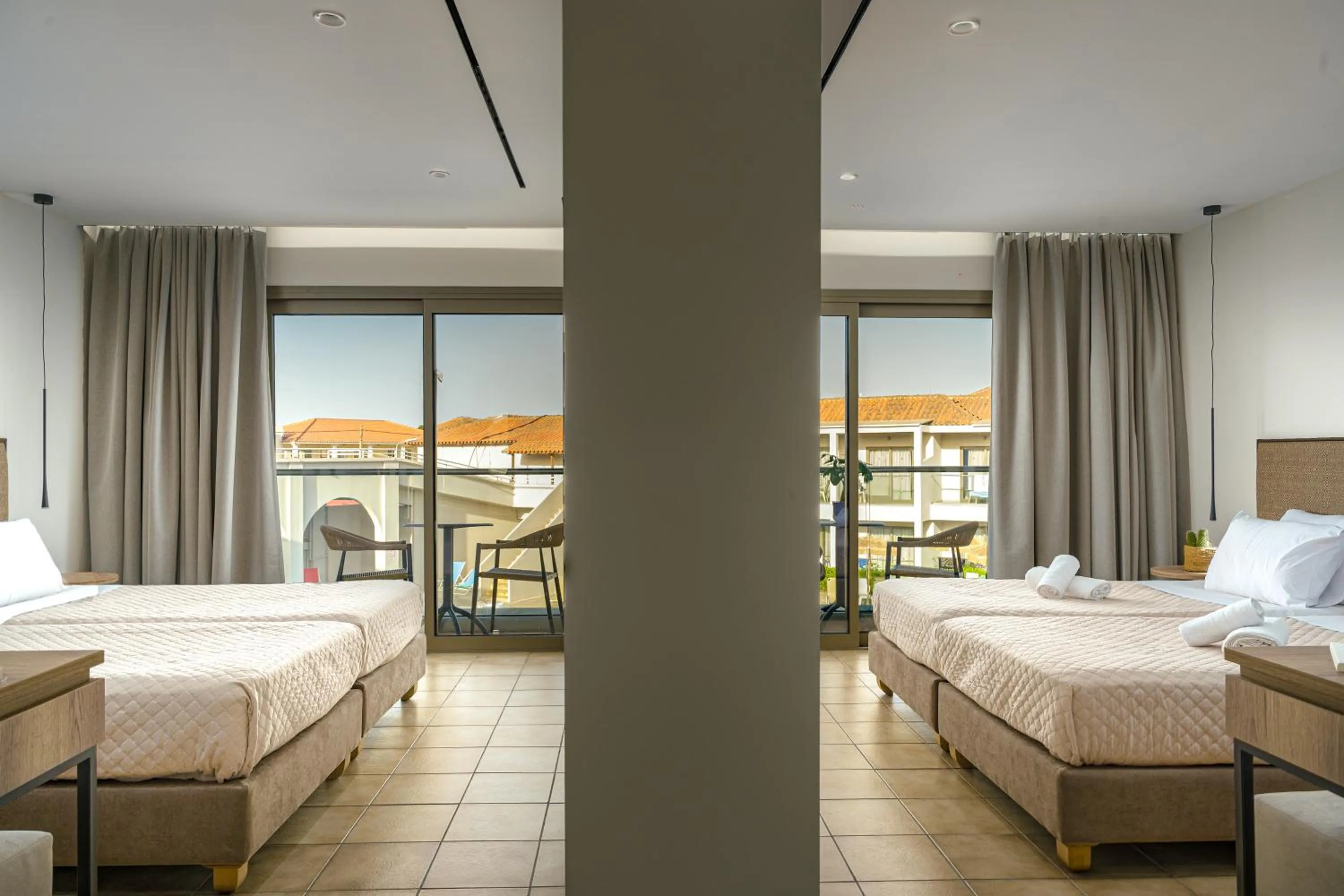 Property building, Bed in Hotel Papillon