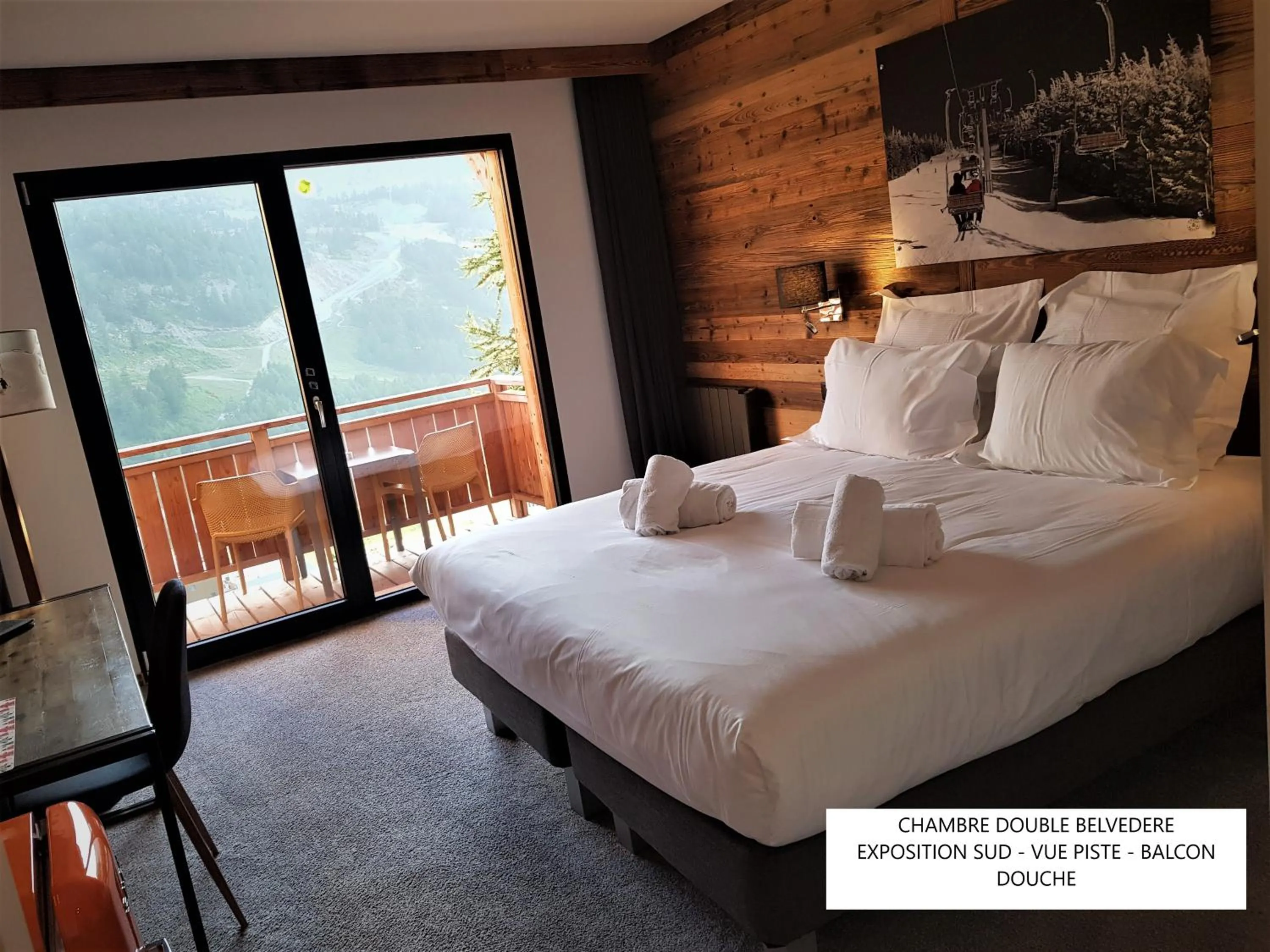 Landmark view, Bed in Chalet Marano Restaurant & Spa