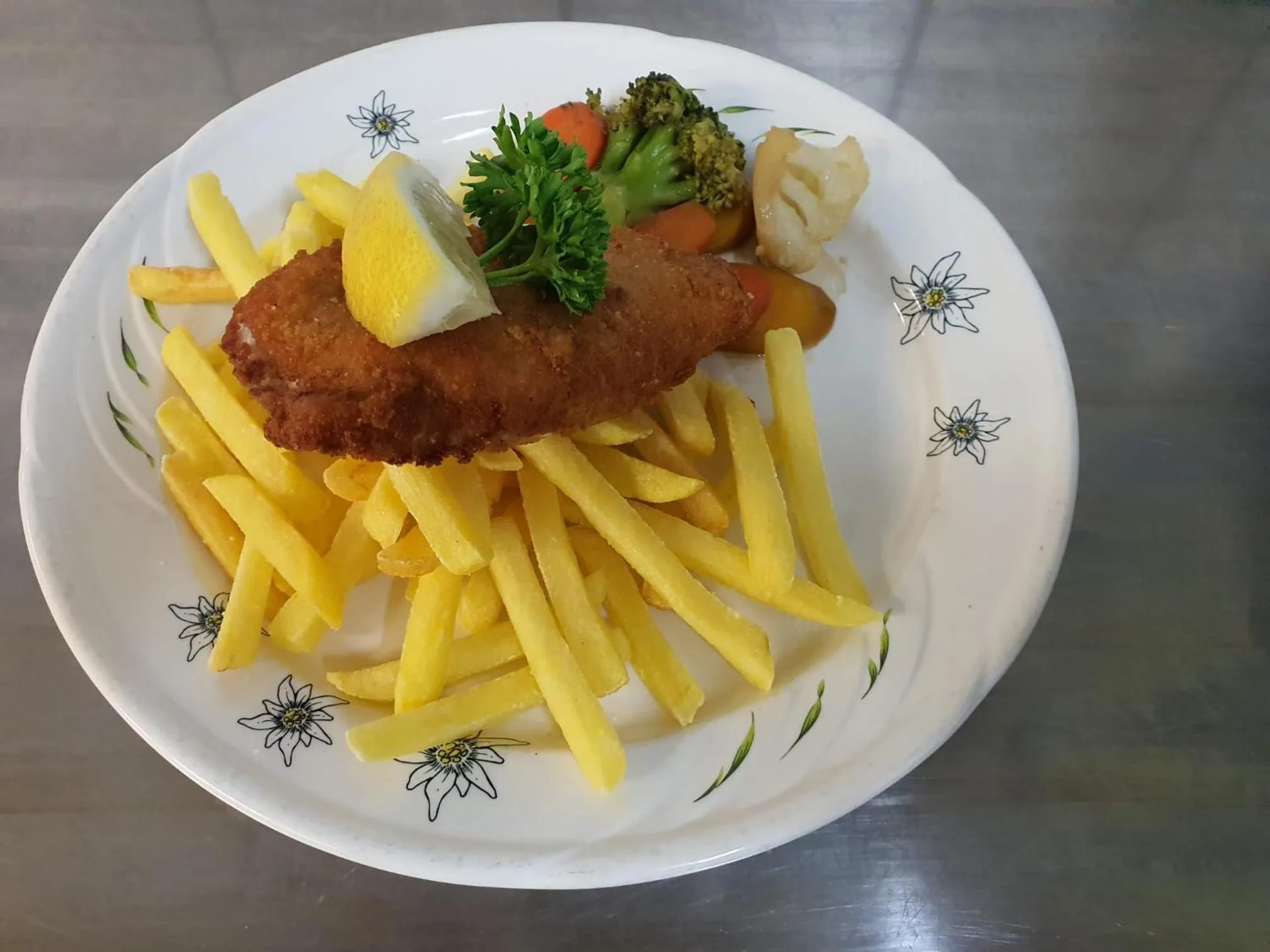 Food and drinks in Hotel-Restaurant-Linde