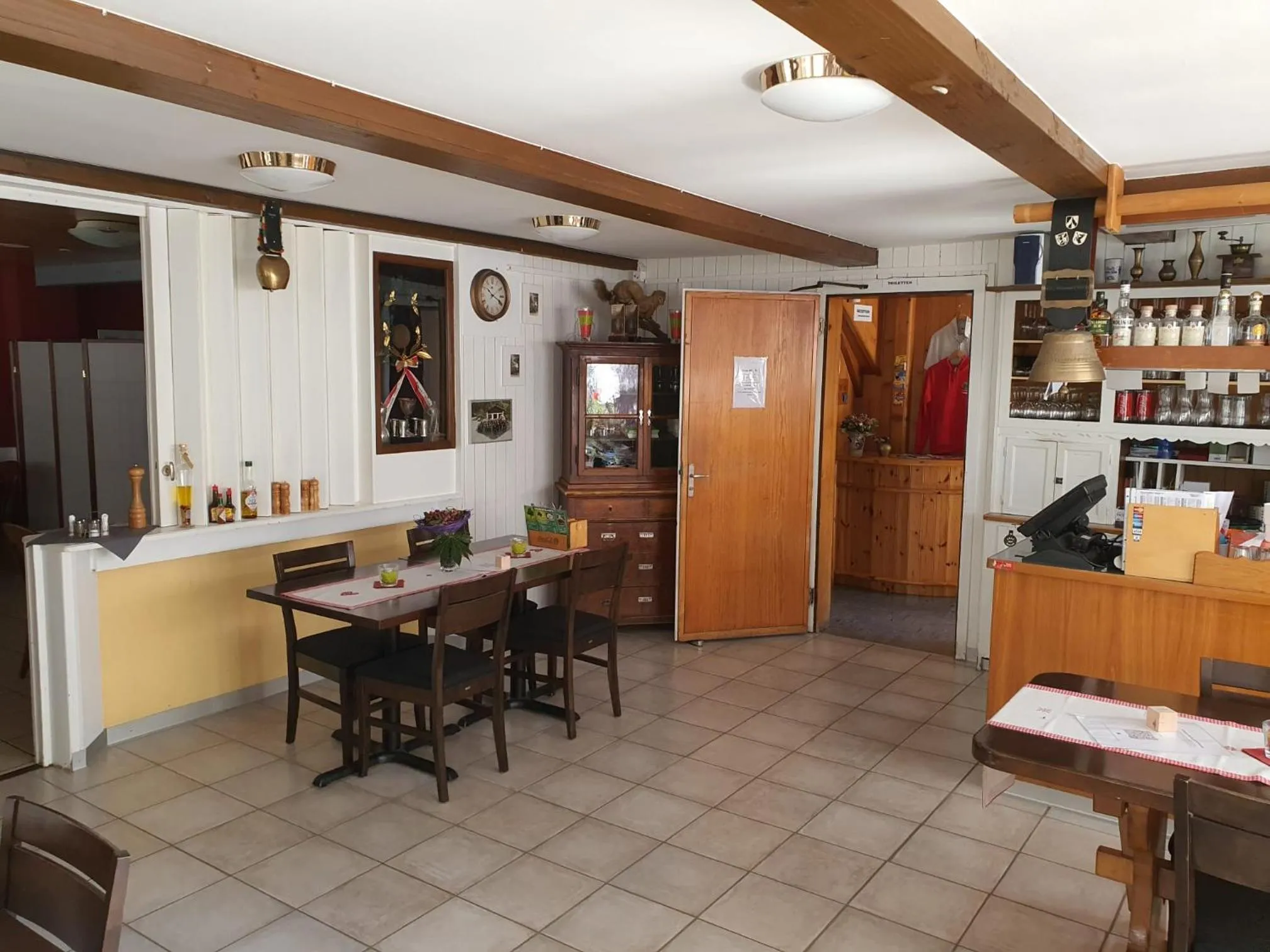 Restaurant/places to eat in Hotel-Restaurant-Linde