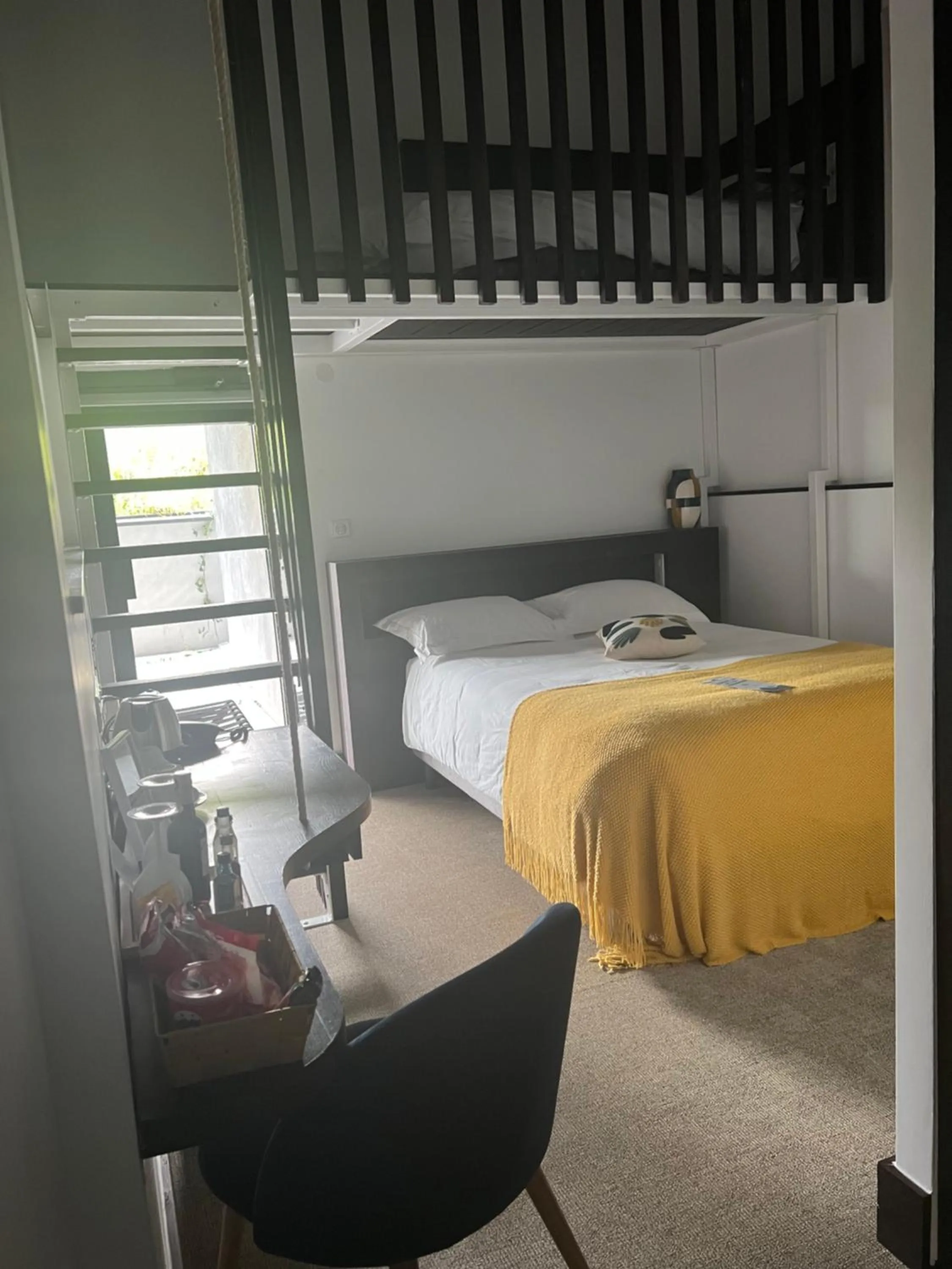 Bed in Le B Complexe Hôtel