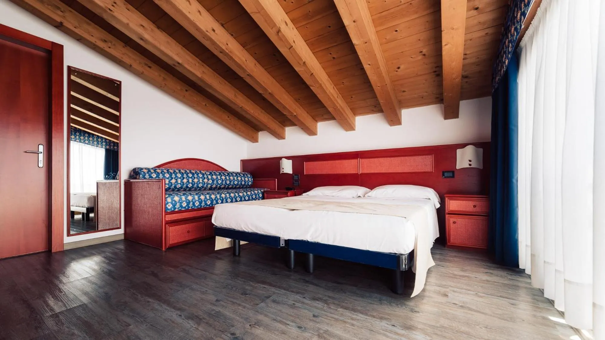 Bed in Hotel Brioni Mare