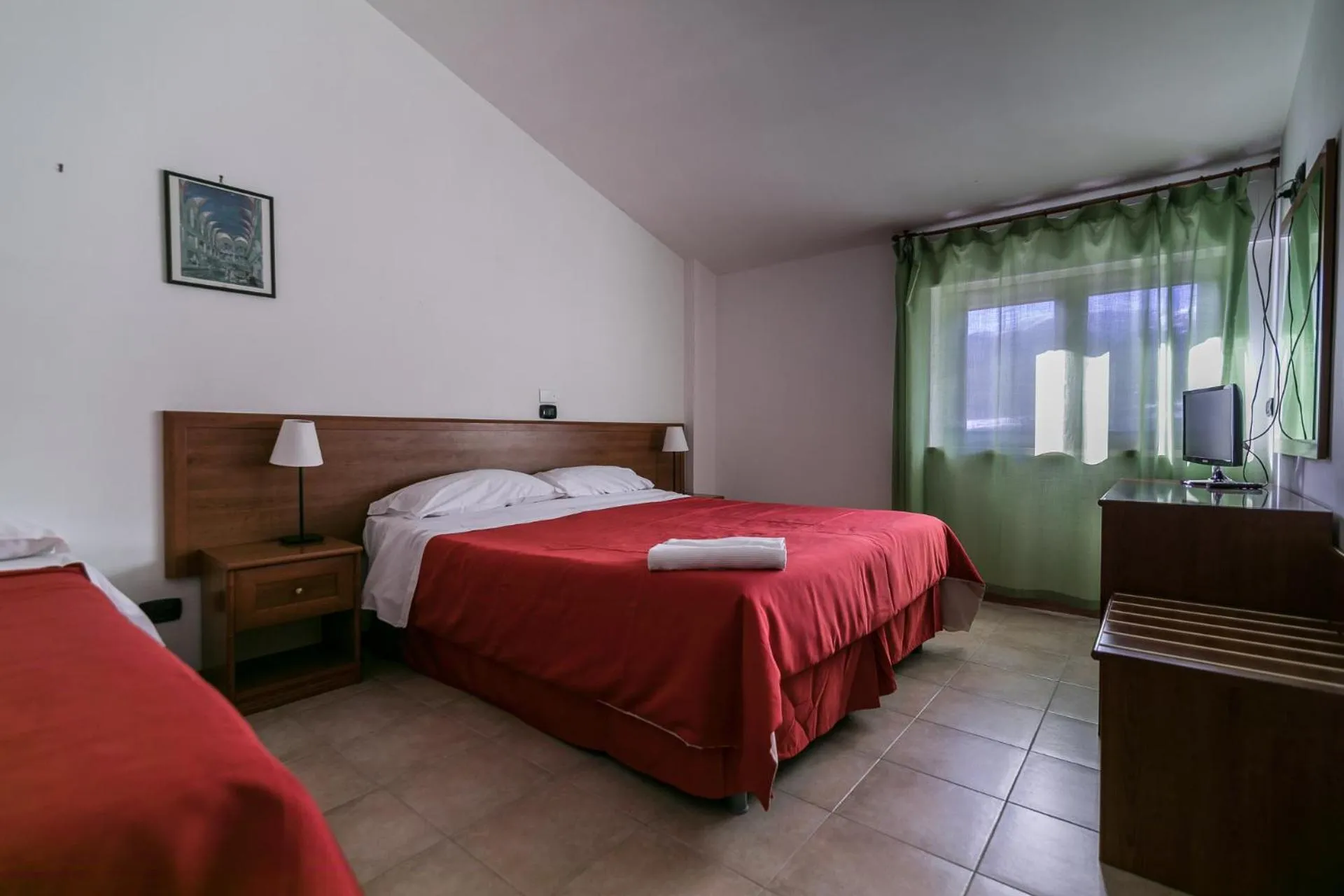 Bedroom, Bed in Hotel Faggio Rosso