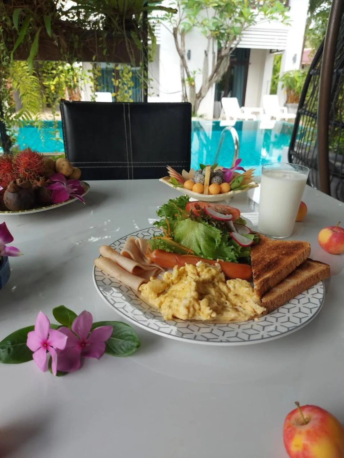 Phuket Monaburi Boutique Hotel