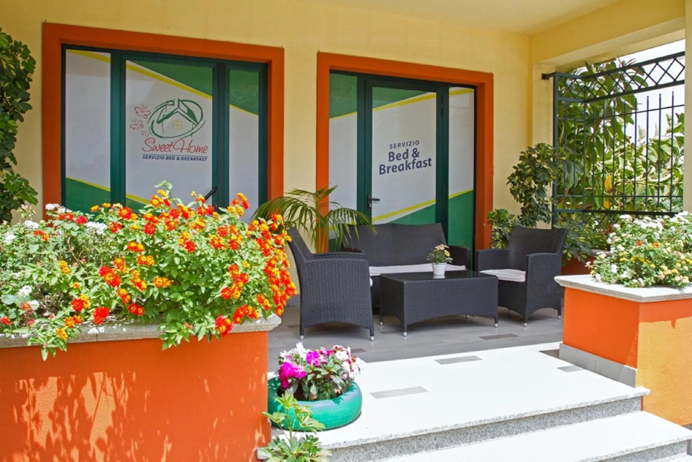 Property building in Sweet Home B&B