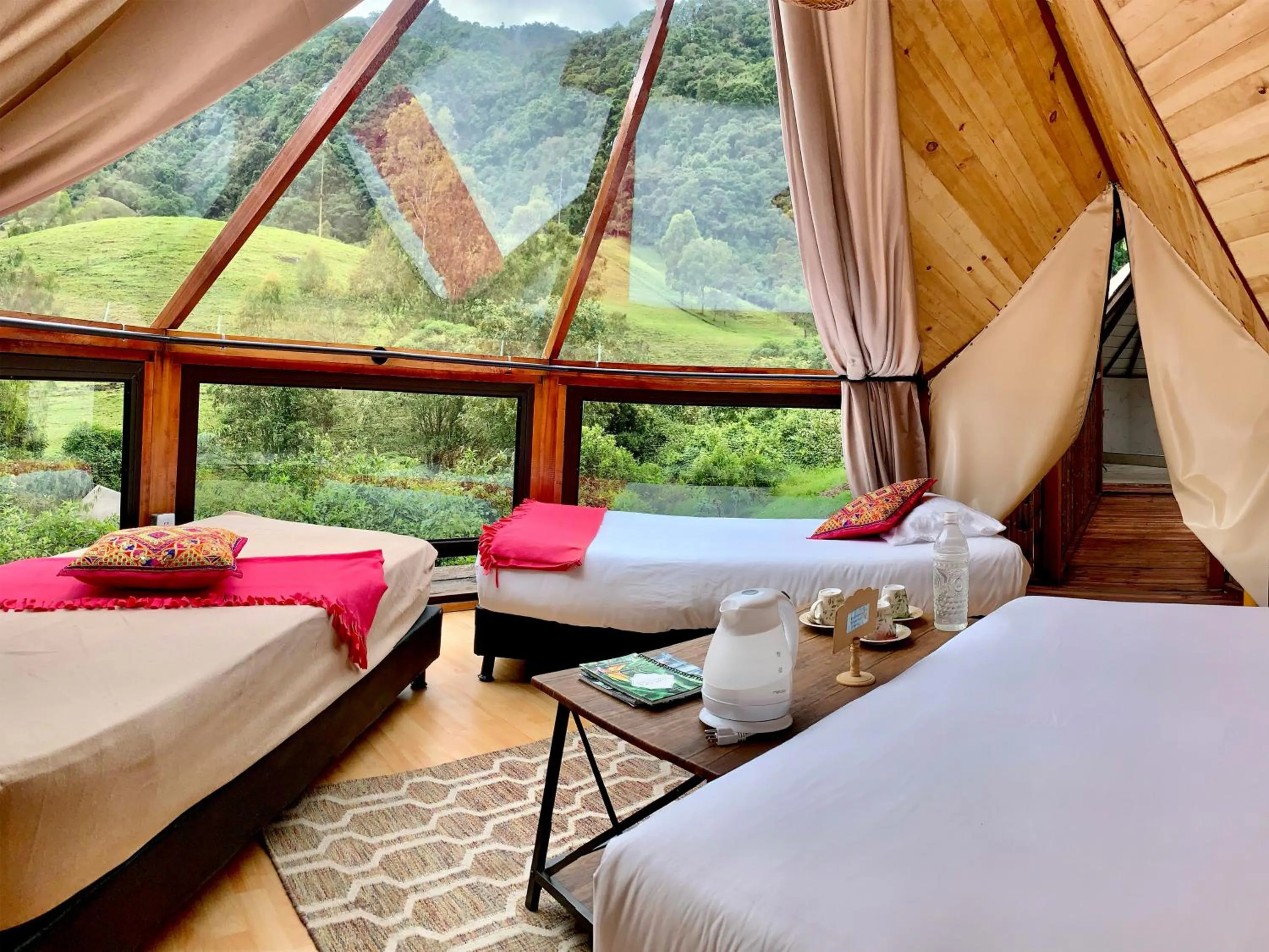 Photo of the whole room, Bed in Glamping Lumbre