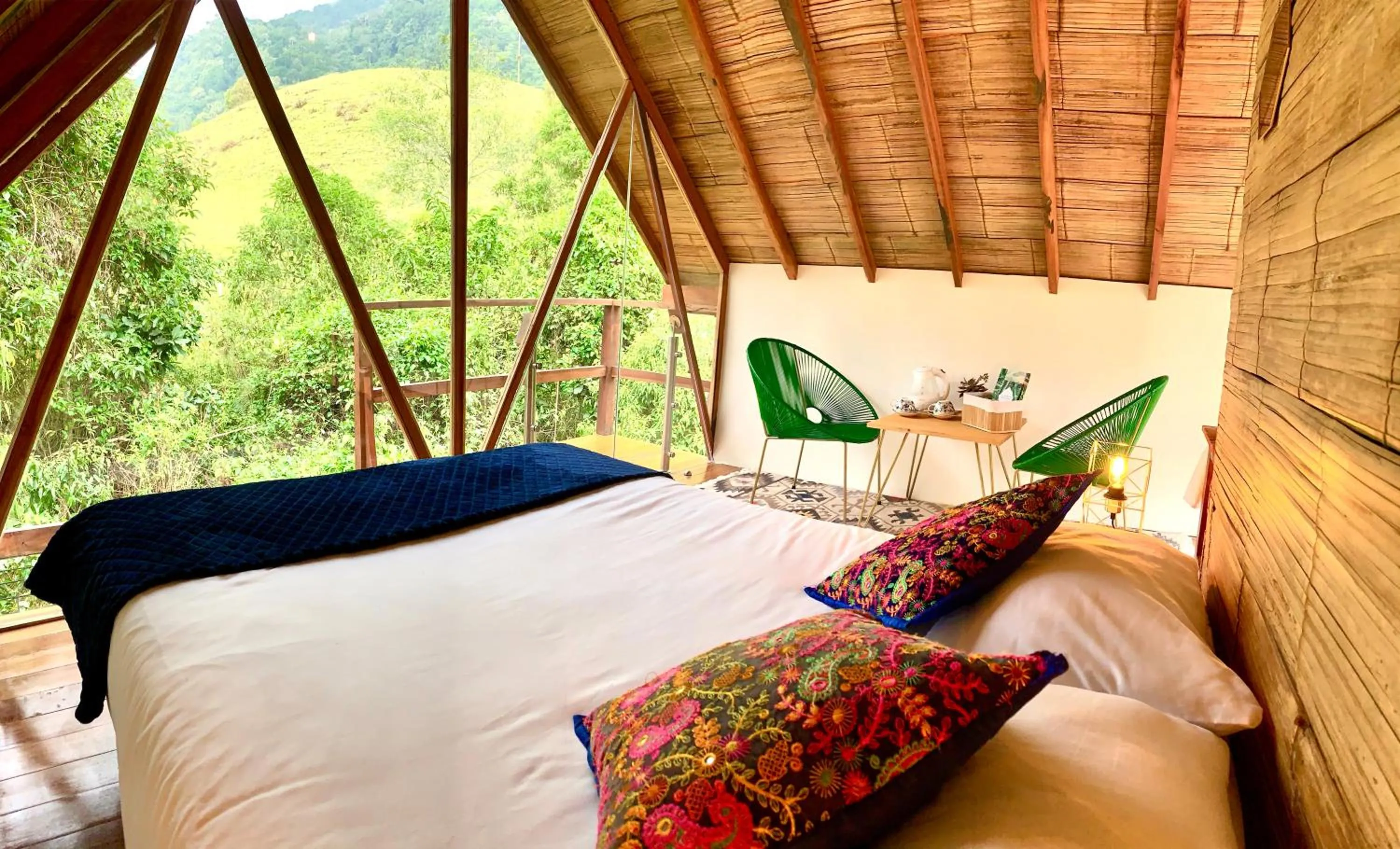Decorative detail, Bed in Glamping Lumbre
