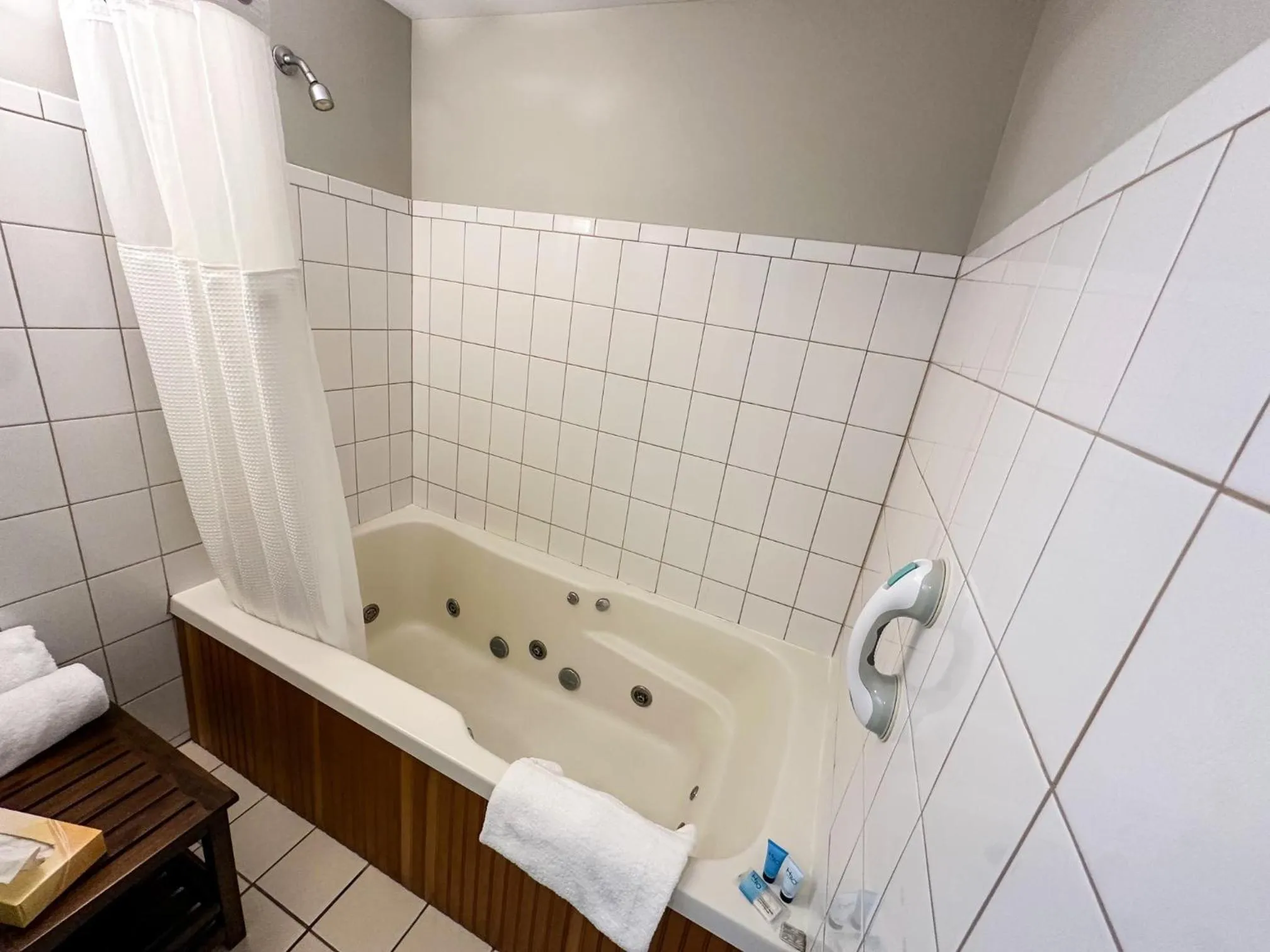 Bathroom in The Black Walnut Inn