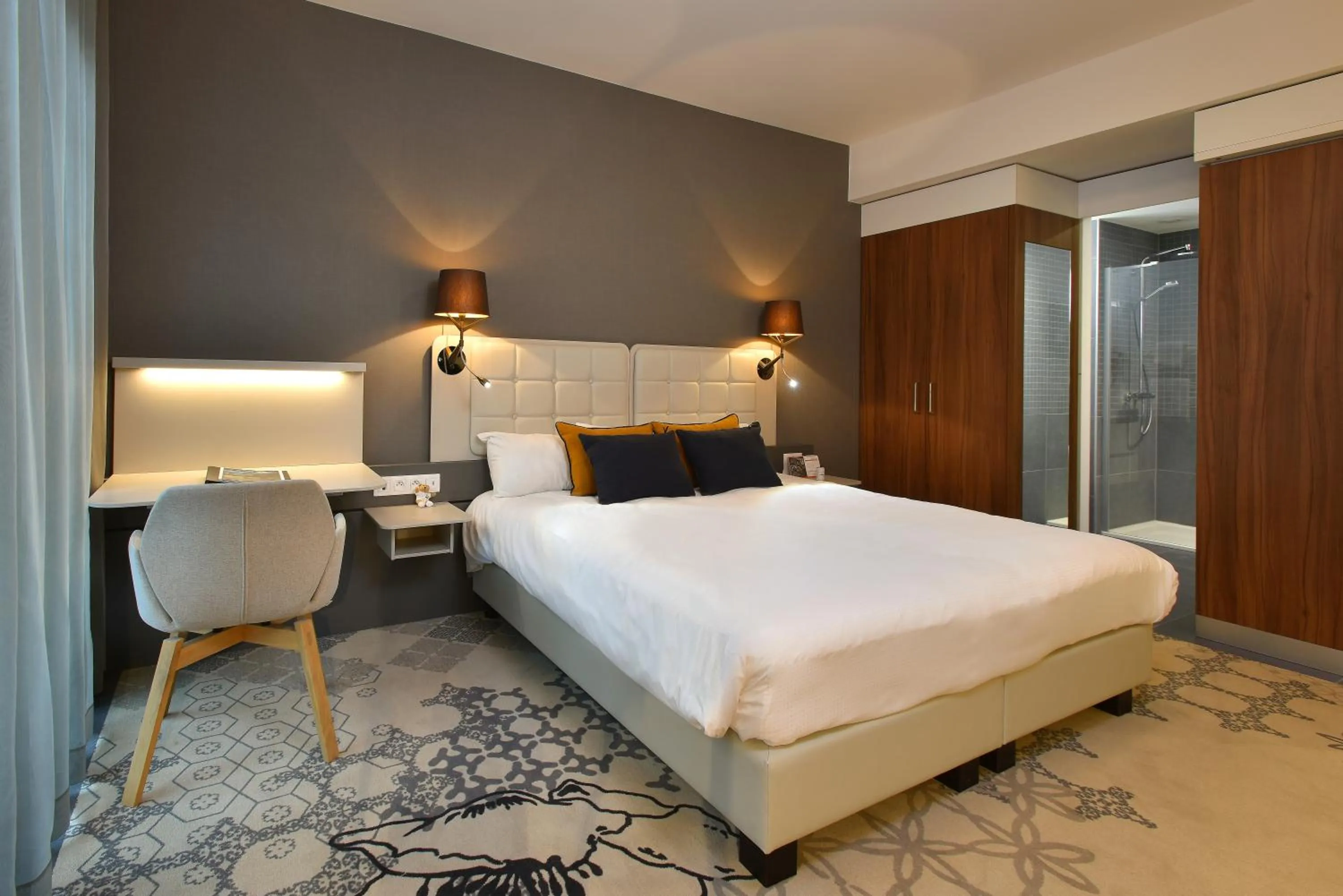 Bed in Martin's All Suites