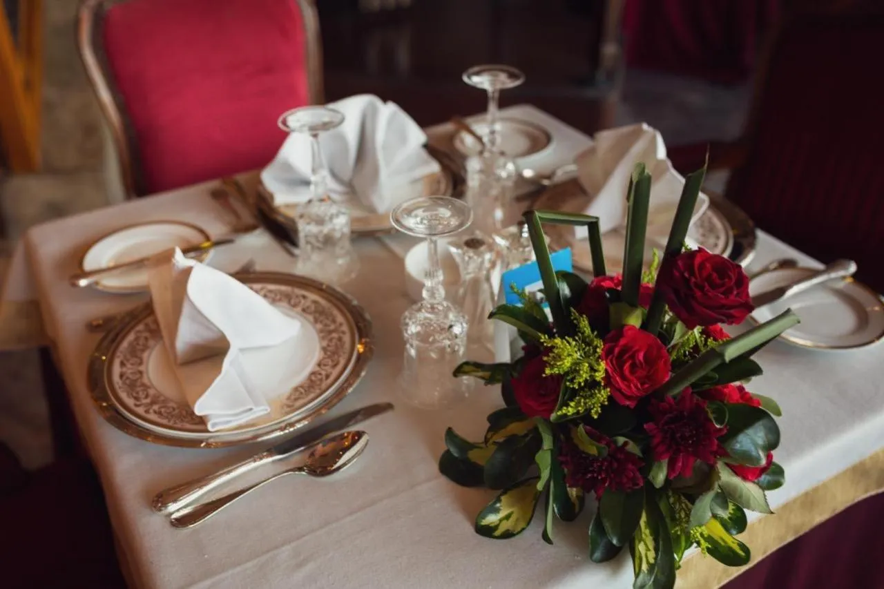 Restaurant/places to eat in San Giovanni Stanly Hotel