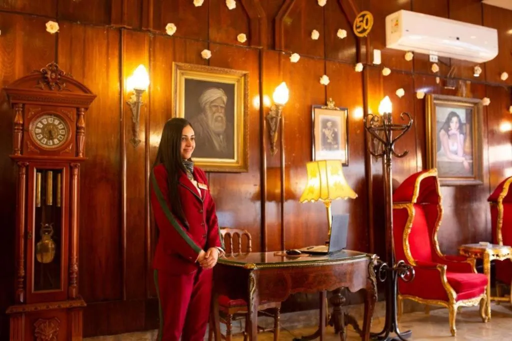 Restaurant/places to eat in San Giovanni Stanly Hotel