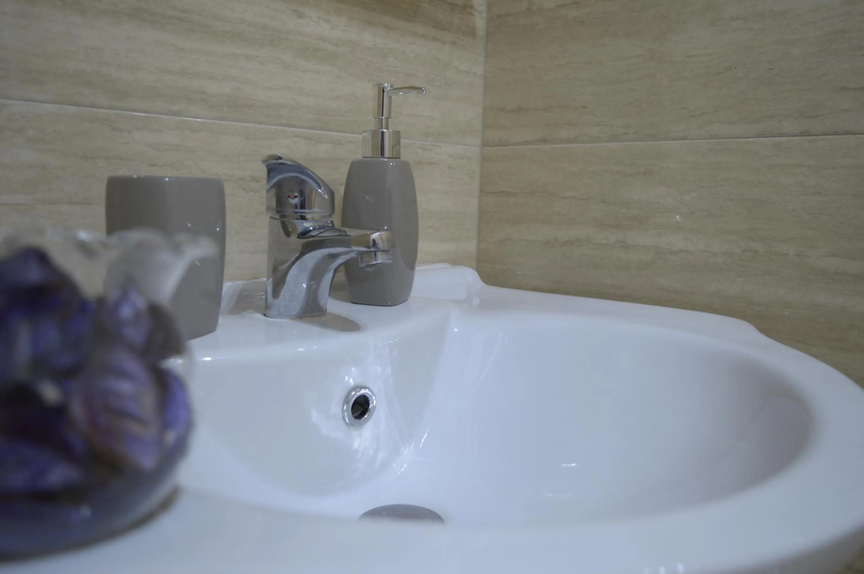 Bathroom in Bellatrix